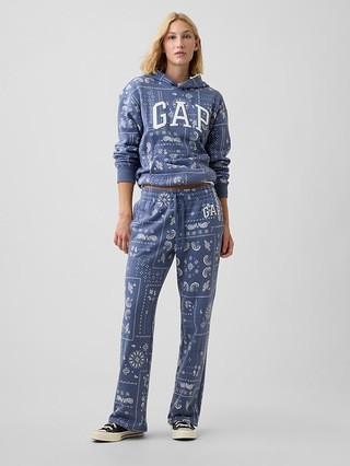 Gap Logo Straight Sweatpants | Gap Factory