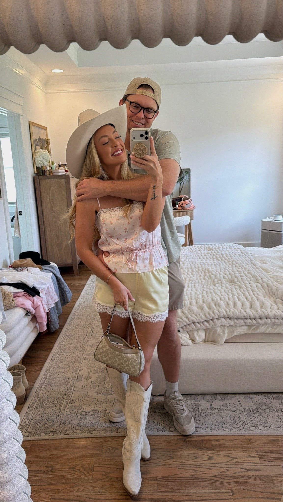 CMA fest day 2 in Nashville 🤠

Summer outfit, summer style, Country concert outfit, CMA fest outfit, matching set, cowgirl boots, western outfit, Nashville outfit, summer fashion

#LTKootd #LTKgrwm #LTKdayinmylife