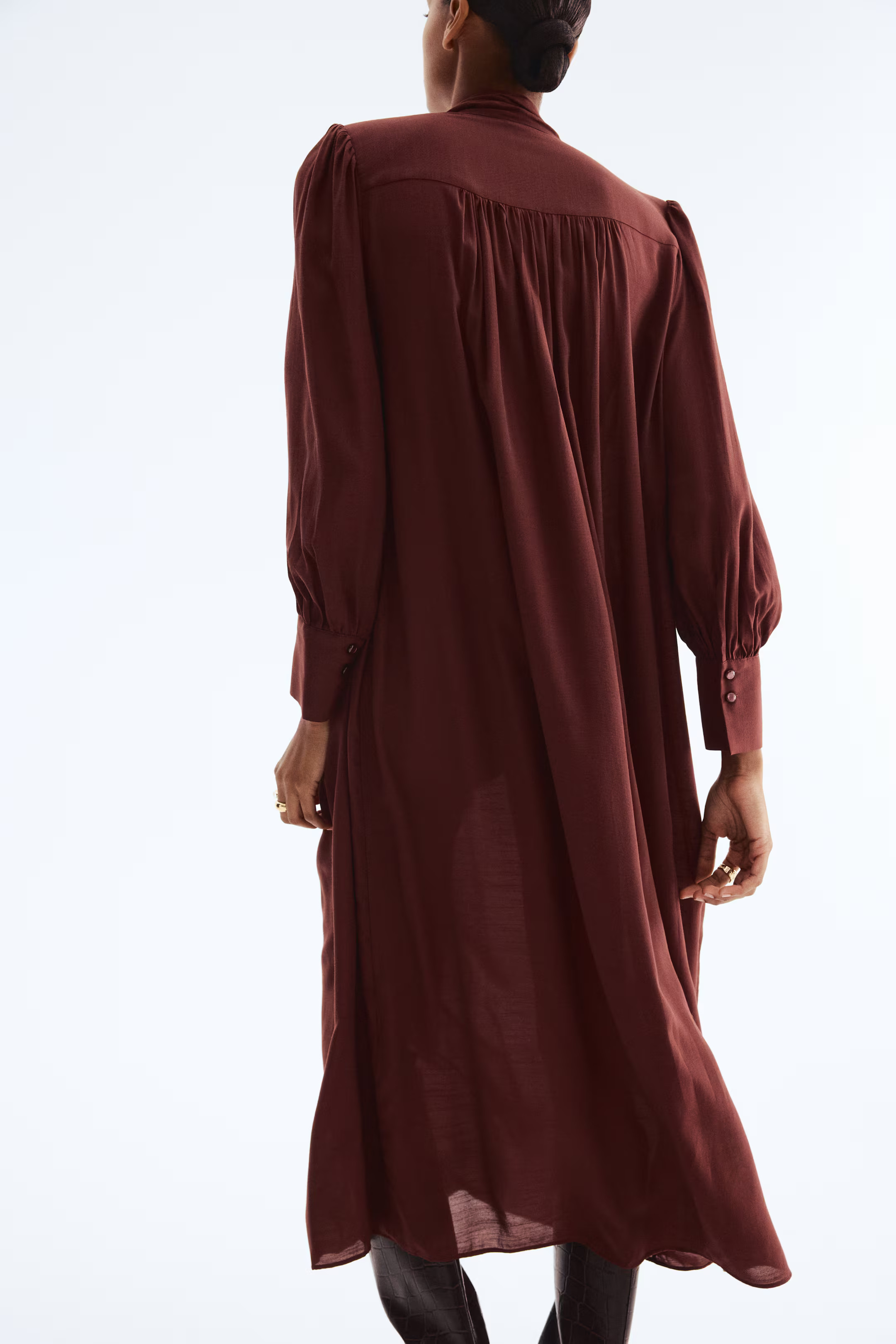 Bow-collar shirt dress - Dark brown - Ladies | H&M GB | H&M (UK, MY, IN, SG, PH, TW, HK)