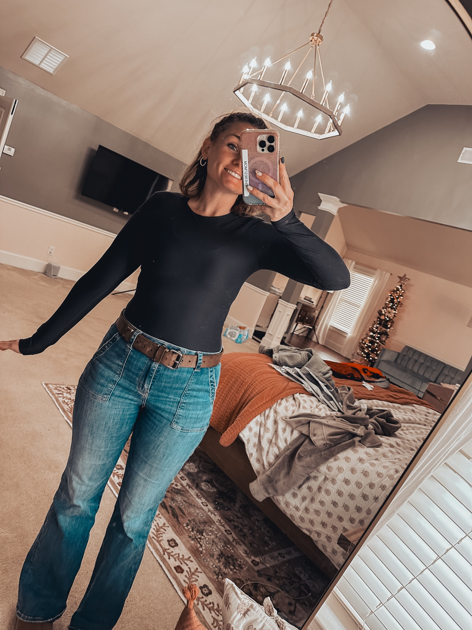 I’m too tall for a bodysuit, but found the perfect “tuckable” shirt that LOOKS like a body suit   I’m 5’9 and 165lbs wearing size medium 

#LTKstyletip #LTKmidsize #LTKGiftGuide