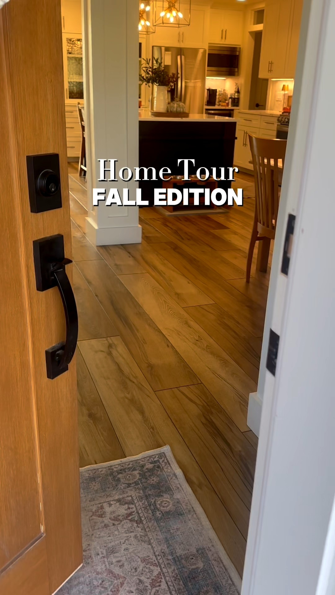 Simple touches to your home can really give it the cozy fall feeling for the season 🤗 🍂 



#LTKFindsUnder100 #LTKHome #LTKSeasonal