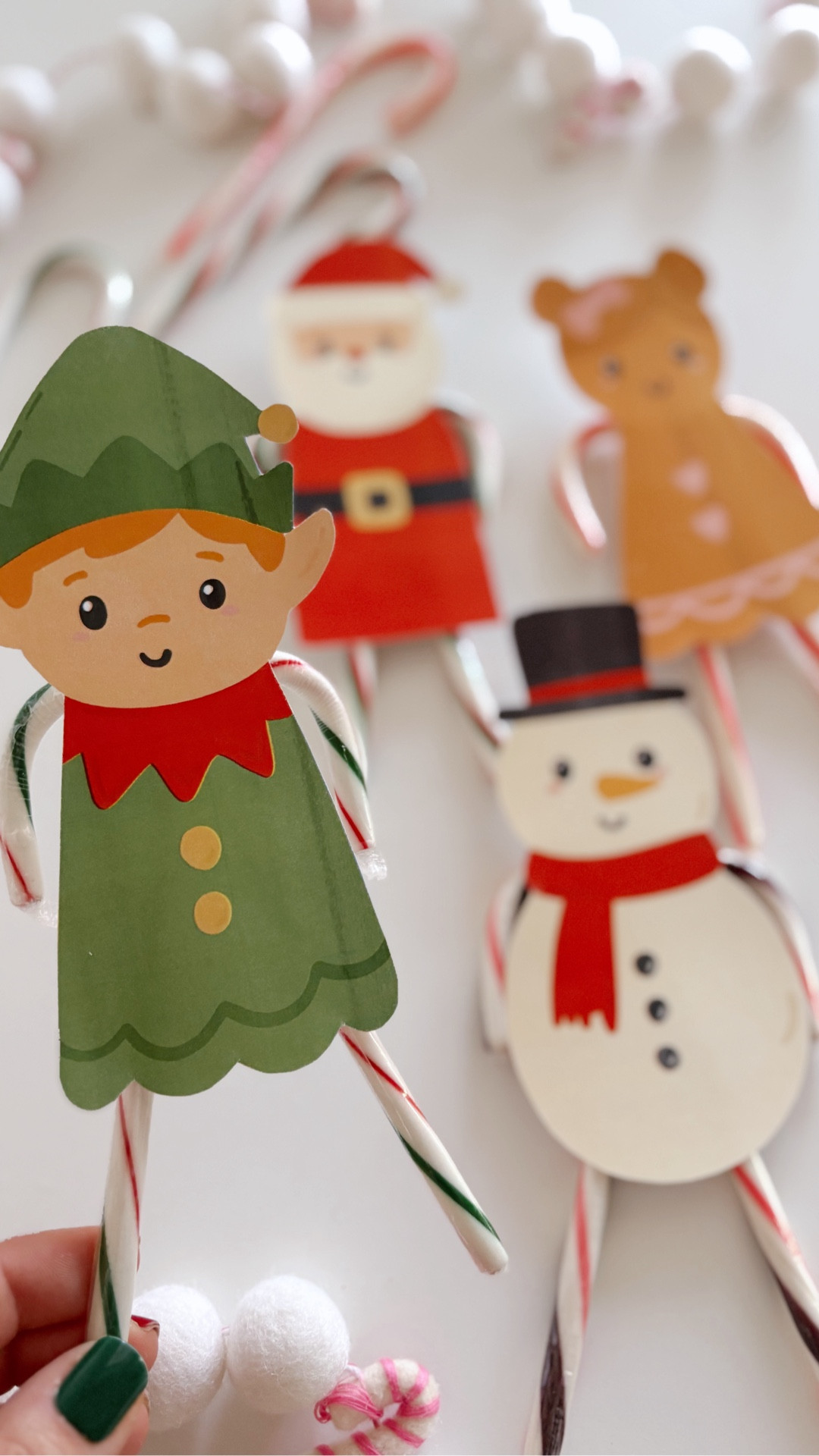 Day 3 of our 12 days of Christmas Craft series could not be cuter - or easier - to make! I saw a version of these last year and wanted to put my own spin on them, and I’m obsessed with how they turned out! Simply print, cut, tape, and gift! 

Great for class gifts, advent calendars, stockings, brr baskets, party scapes, and thoughtful little gifts for friends, family, co-workers, and more! 

#LTKHoliday #LTKKids #LTKSeasonal