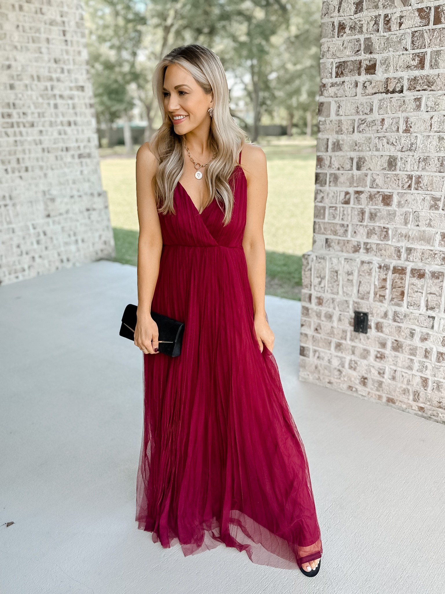 Wearing an xs in dress. Runs tts. // morning lavender sale! 

Holiday dress. Wedding guest dress. Formal dress  

#LTKHoliday #LTKsalealert #LTKCyberweek
