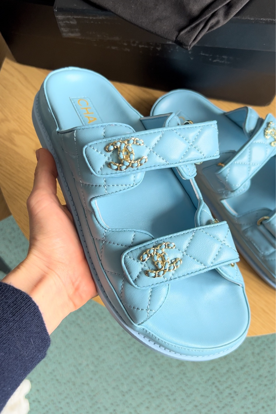 Chanel dad sandals dhgate

#LTKfindsunder50 #LTKshoecrush #LTKsalealert