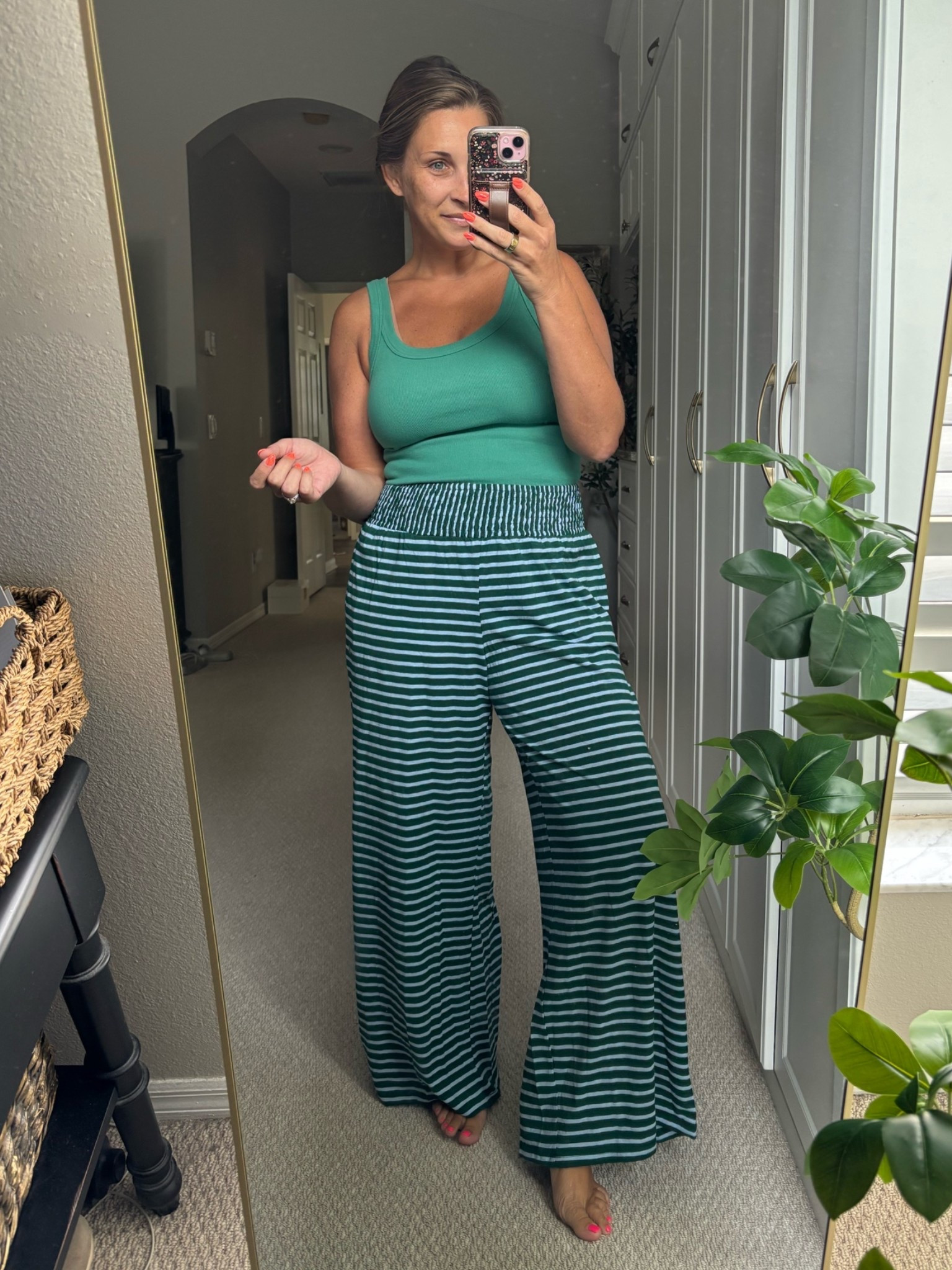 Comfy summer pants & perfect to wear into fall too 💙💚 

TTS: medium

#LTKootd #LTKSaleAlert #LTKTravel