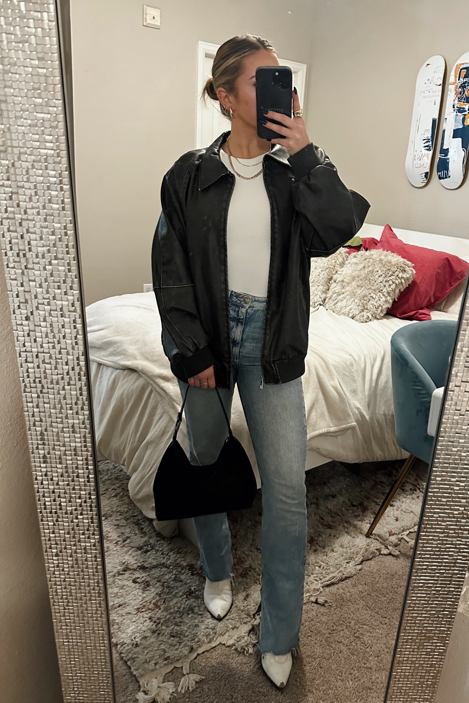 This oversized leather jacket is perfect for layering!

#LTKstyletip #LTKSeasonal