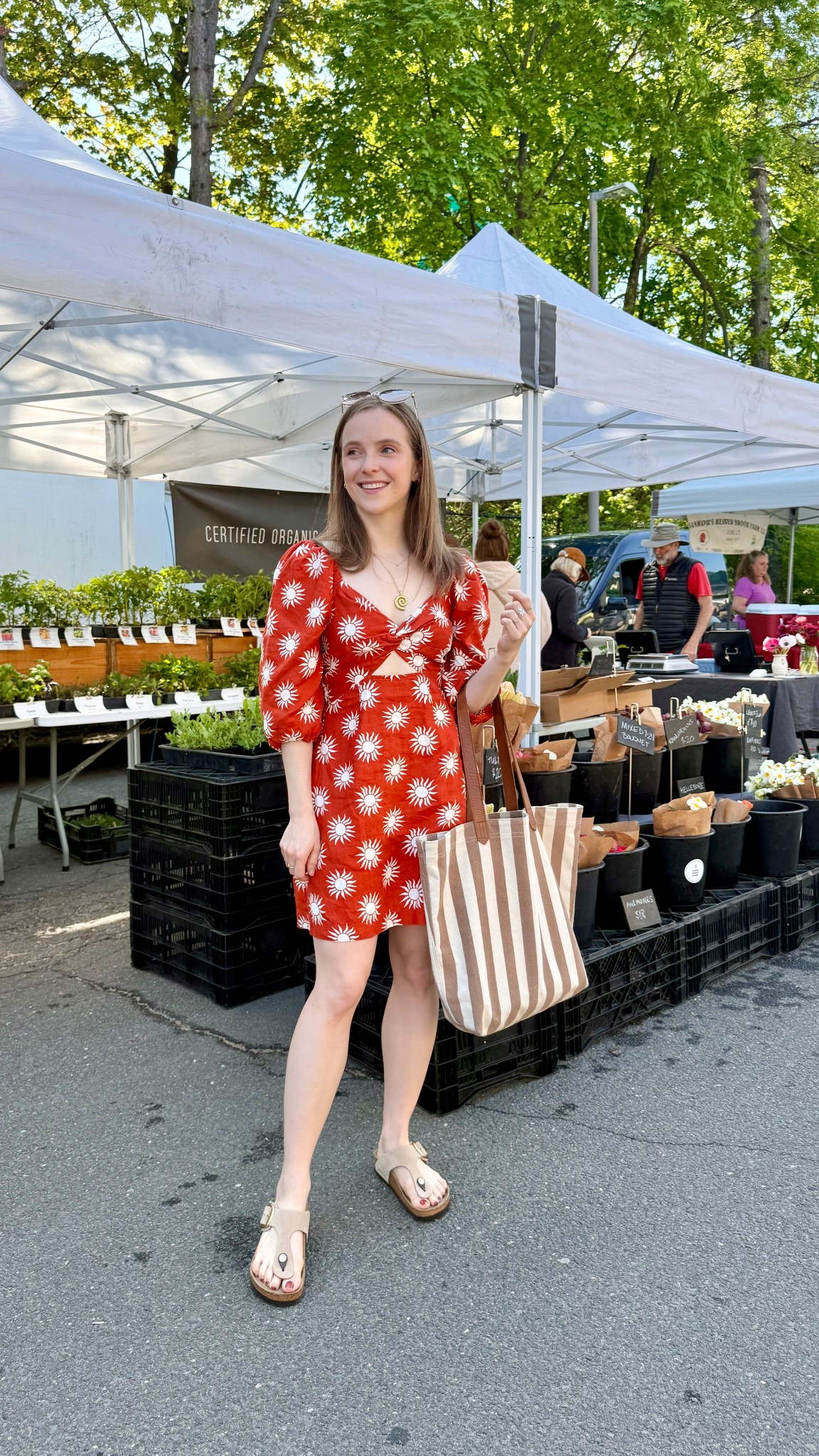 $49 dresses today only! Linen with pockets and stretchy back!

Obsessed with the sun print wearing xs

Vacation look, linen dress 

#LTKStyleTip #LTKTravel #LTKSaleAlert