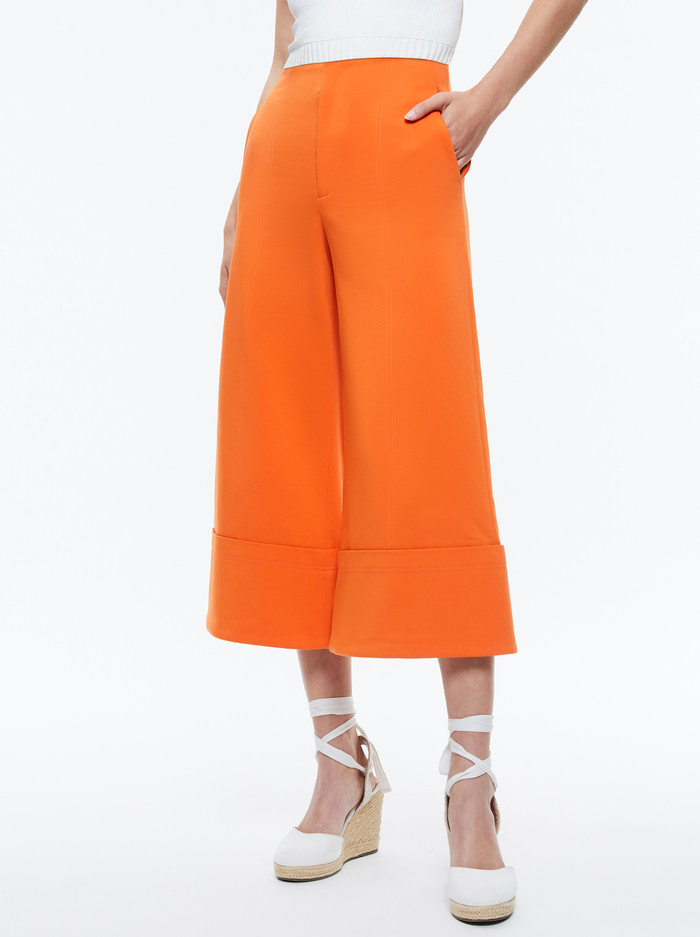 ANDRA WIDE LEG CROPPED CUFF PANT | Alice + Olivia