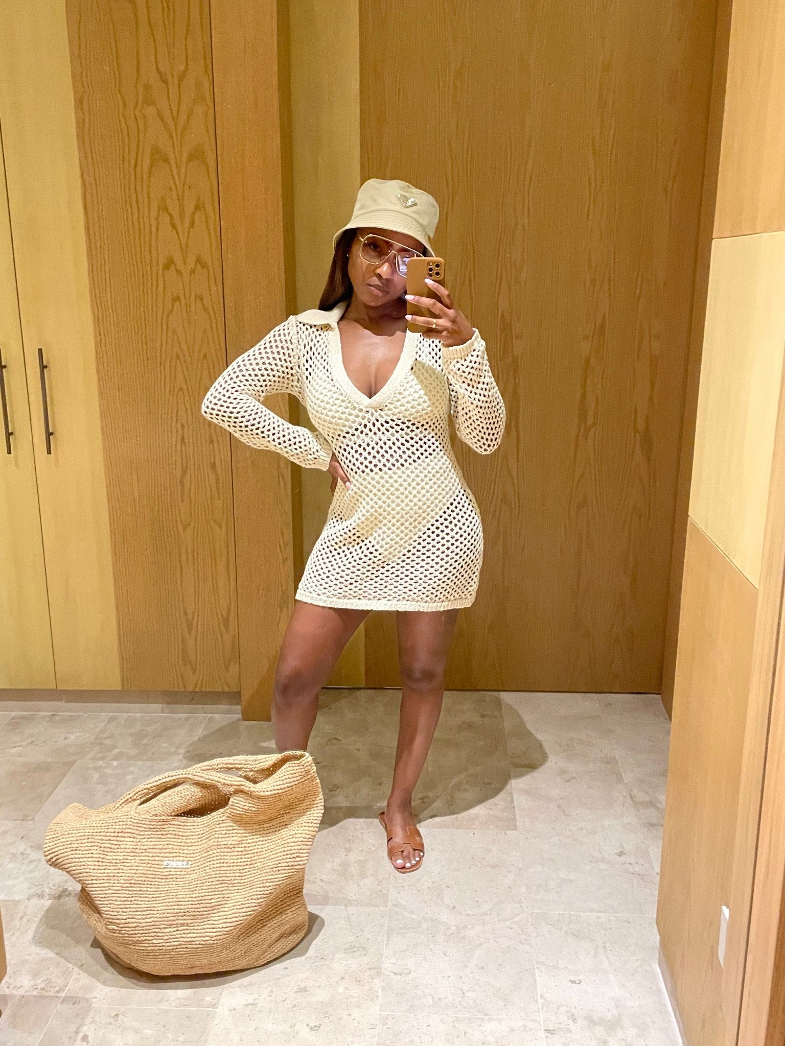 Resort wear
Boat outfit
Spring break outfit
Beachwear 
Swimsuits
Swimsuit covers
Pool outfits 