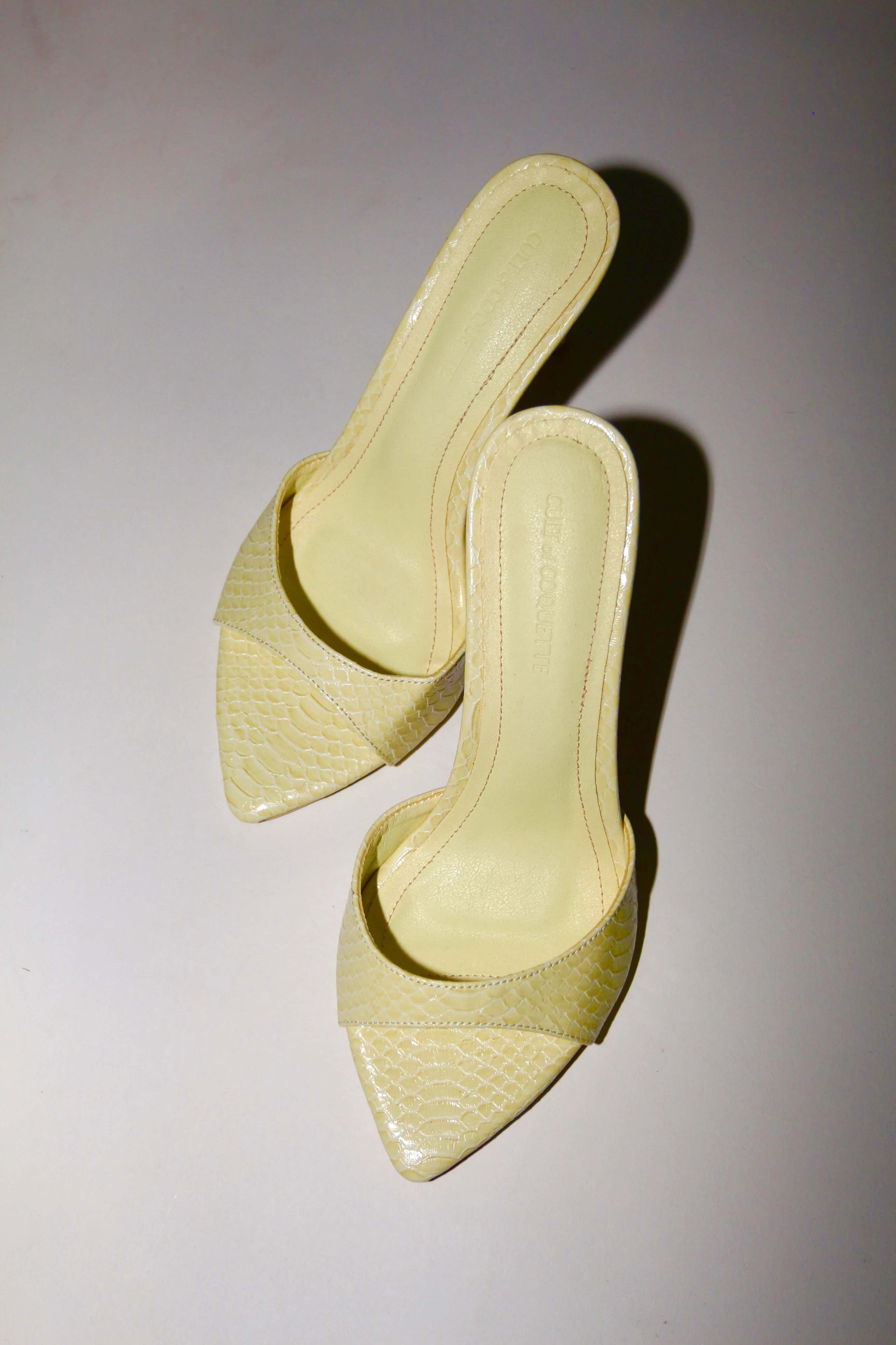 Gia Butter Yellow Reptile Vegan Mules 80 mm | CULT OF COQUETTE