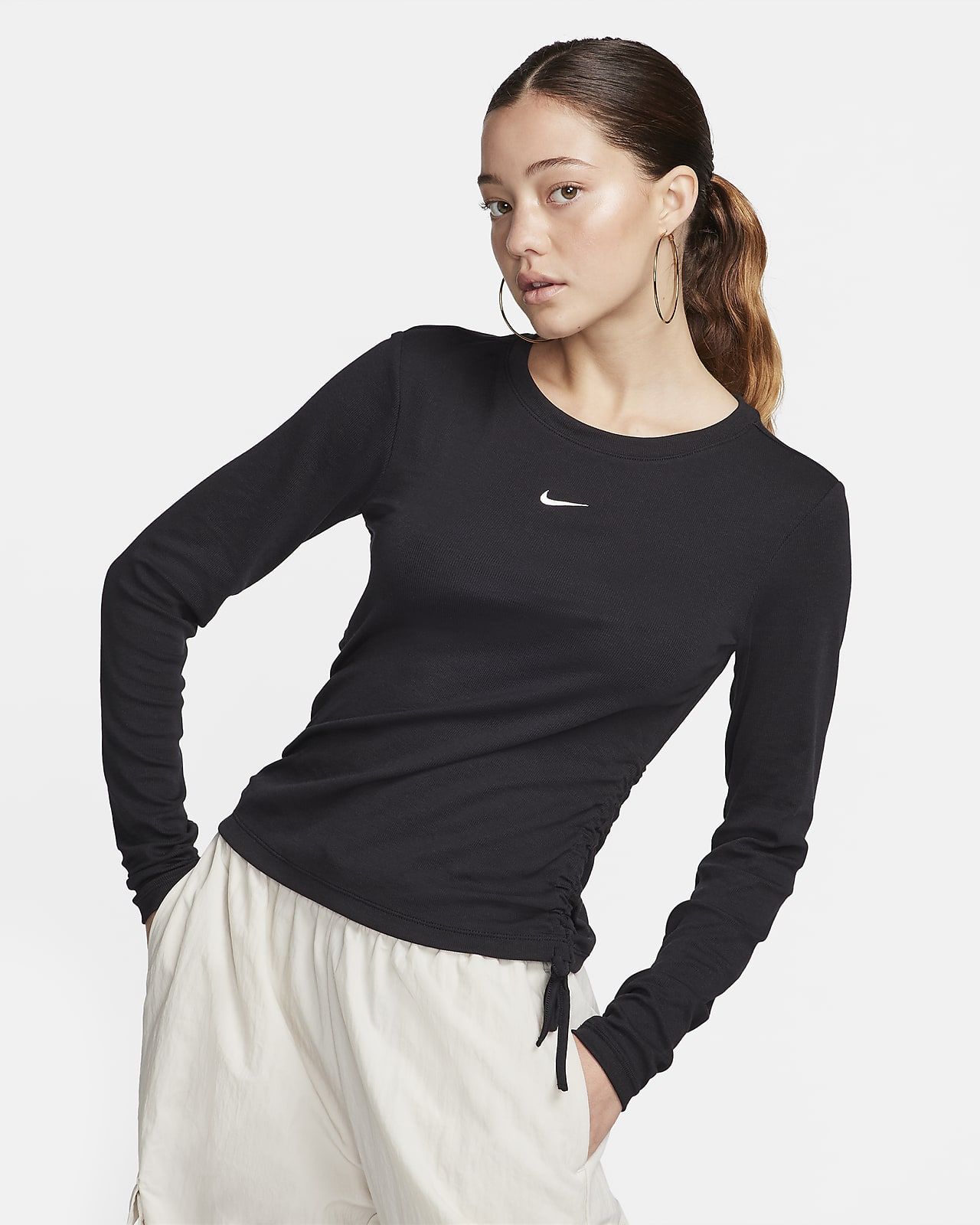 Nike Sportswear Essential Women's Ribbed Long-Sleeve Mod Crop Top. Nike IE | Nike (IE)