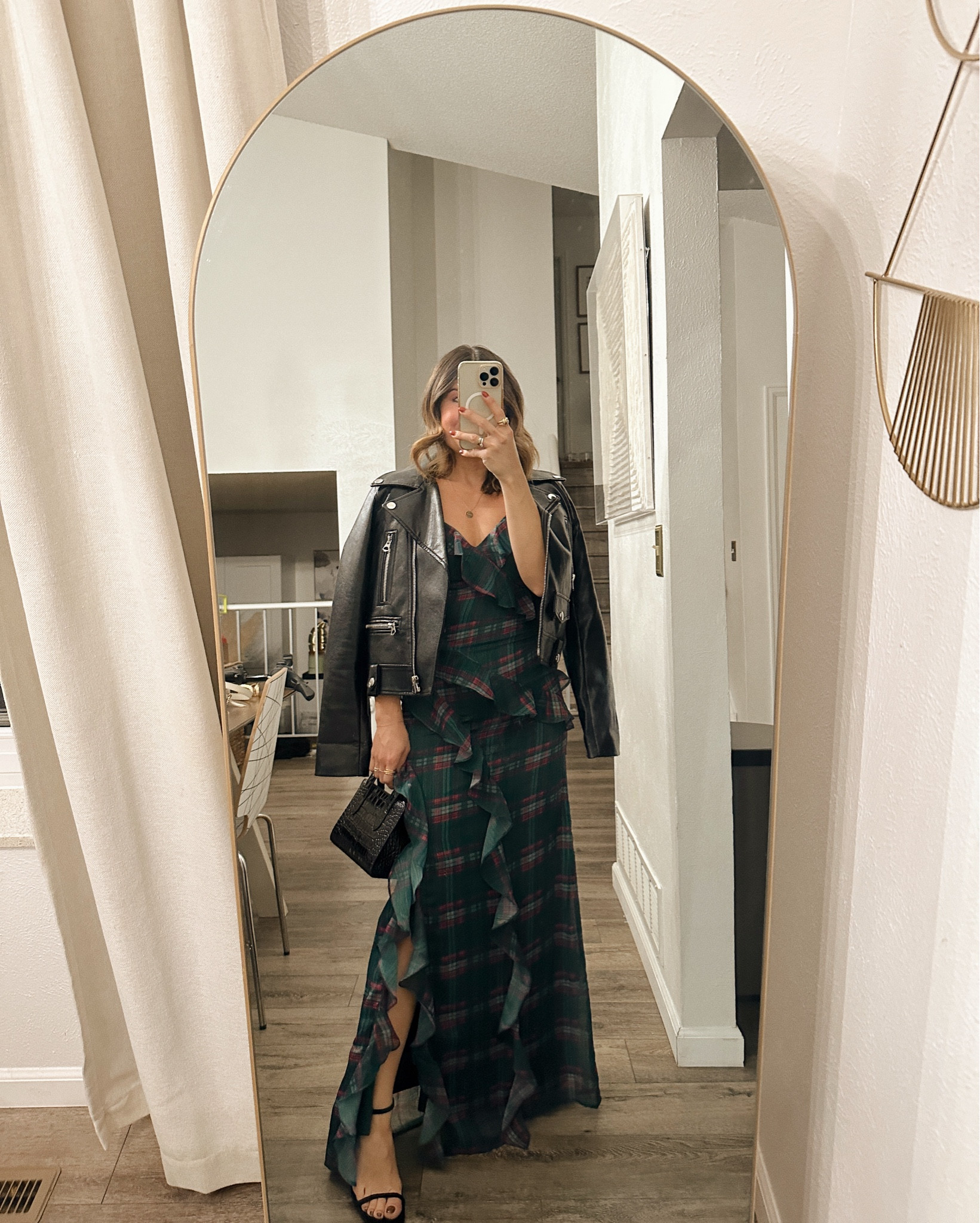 The prettiest maxi dress for the holidays under $100! Take 50% off this dress right now and use code NEW25 for 25% off everything! 
Dress size xs
Linked similar jackets! 

#LTKSaleAlert #LTKHoliday #LTKFindsUnder100