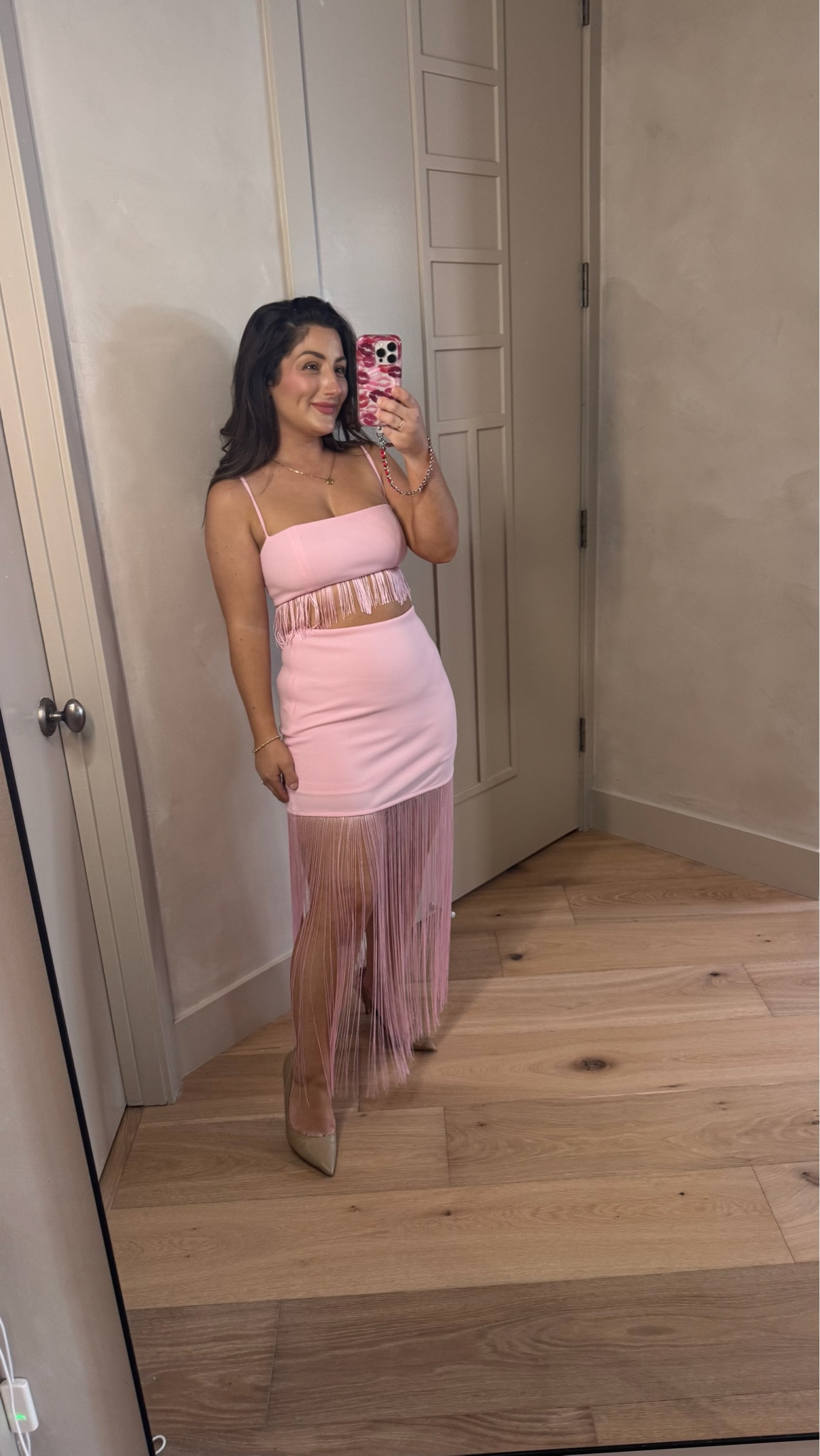 Love this set for a festival, concert, birthday dinner or girls night/bachelorette party! 

I'm wearing a size 4 

5'0" 140lbs 

 

#LTKFestival #LTKgrwm #LTKPetite