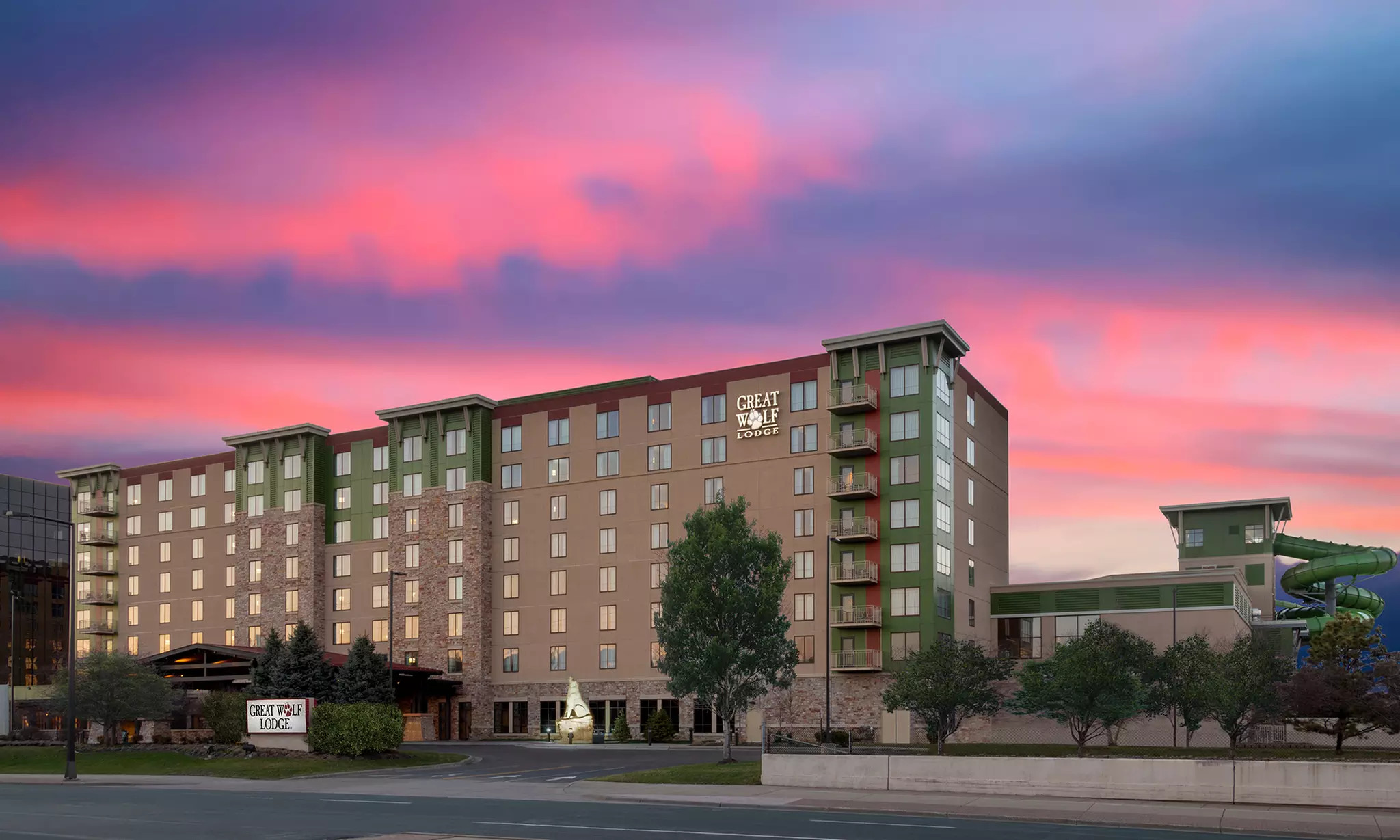 Hotel Stay with Daily Water Park Passes at Great Wolf Lodge Minneapolis/Bloomington in Minnesota | Groupon North America