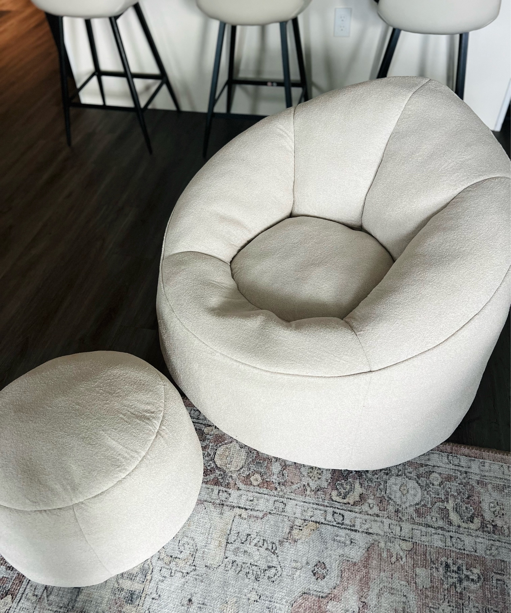 Bean bag chair/seat for extra living room seating 

#LTKFallSale #LTKSeasonal #LTKHome