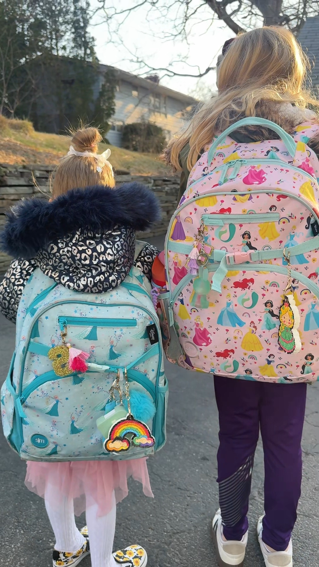 This one actually bought me time AND peace… which feels rare these days 😂

They were so focused, no screens, no fighting… just quietly creating (who are these kids??)

Definitely one of those activities I’ll be pulling out again when I need a minute 🙃
#momwin #relatablemom #kidsactivities #ugccreator 
#motherhood 

#LTKdayinmylife #LTKKids #LTKmomlife