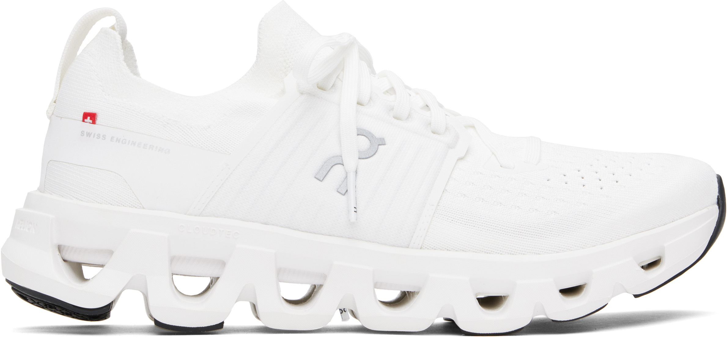 On White Cloudswift 4 Sneakers | SSENSE