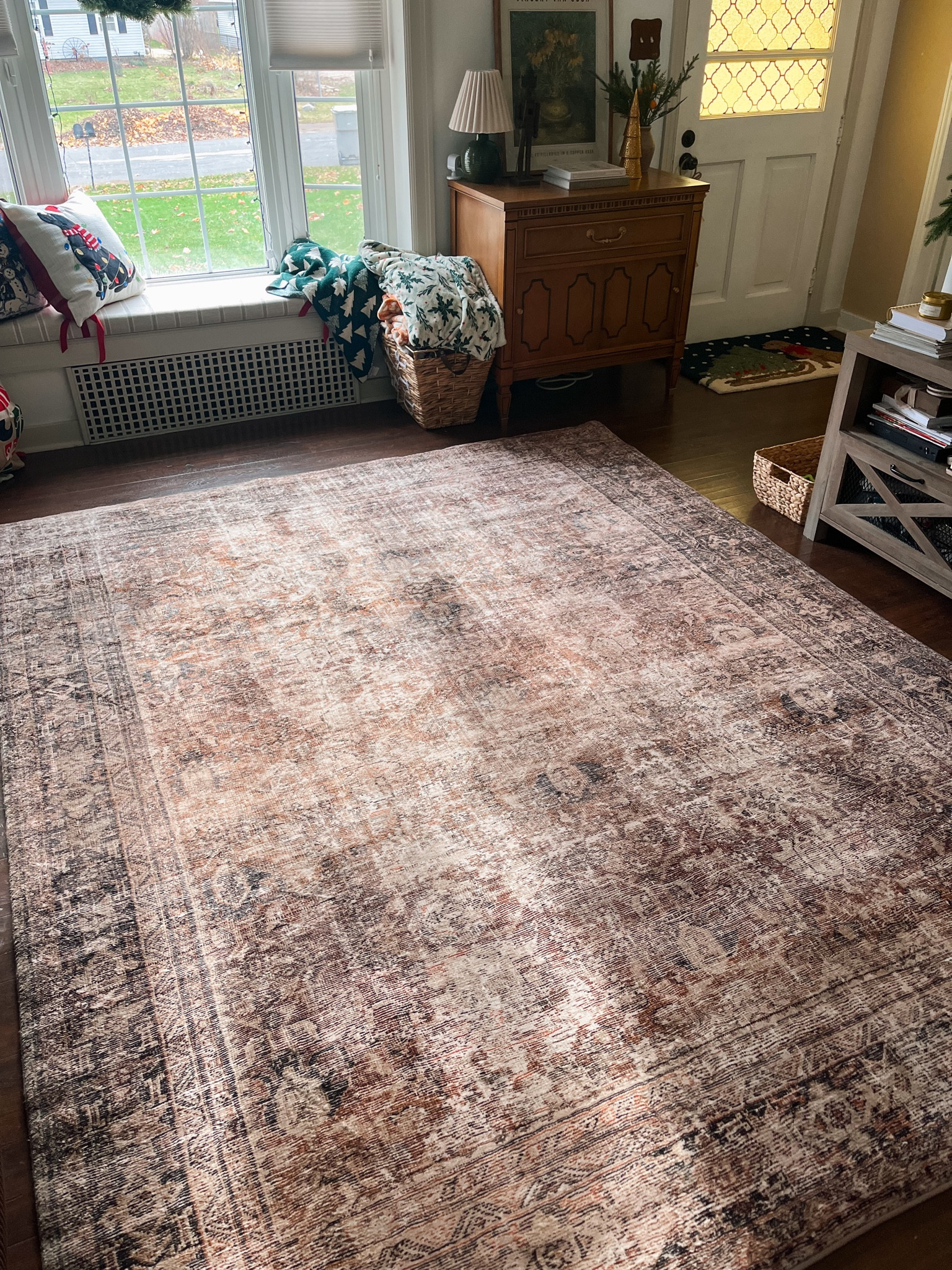 If you are looking for a new rug, look no further!! 


#arearug #livingroomrug #vintagestyle 

#LTKStyleTip #LTKHome