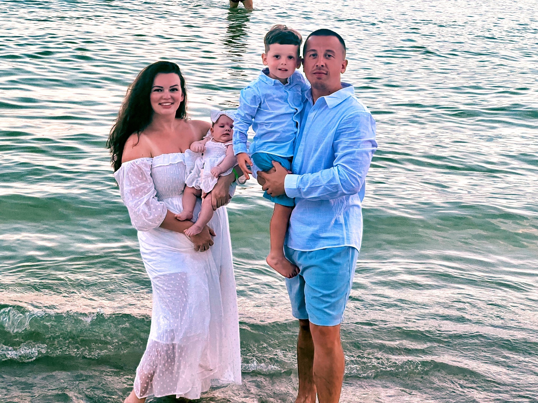 Entire family outfits from Amazon 🥹🥰

#LTKdayinmylife #LTKFindsUnder50 #LTKHoliday