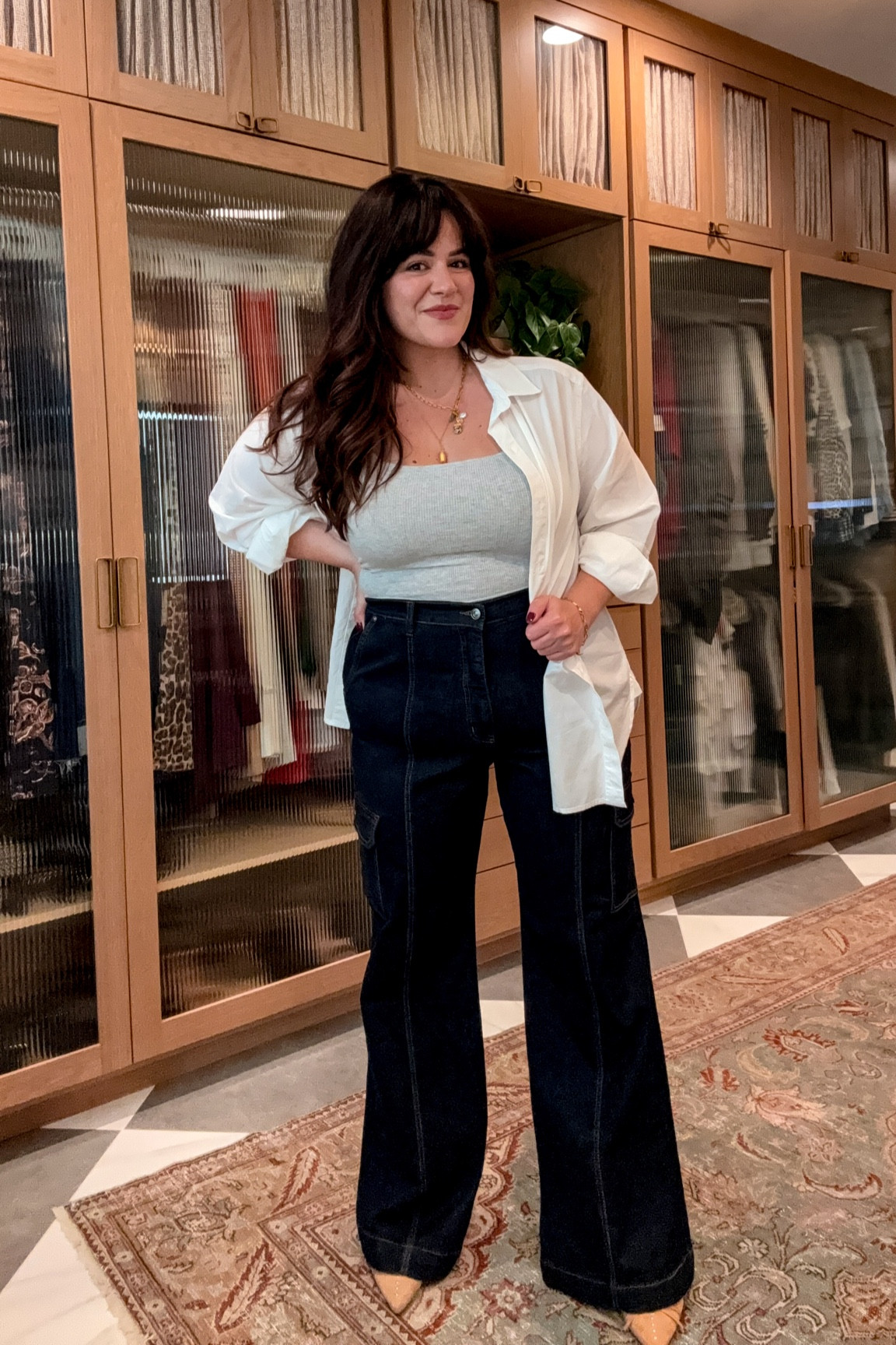 Midsize dark wash Walmart cargo jean 
Have great stretch tts 
White button down xl 


#LTKStyleTip #LTKMidsize #LTKSeasonal