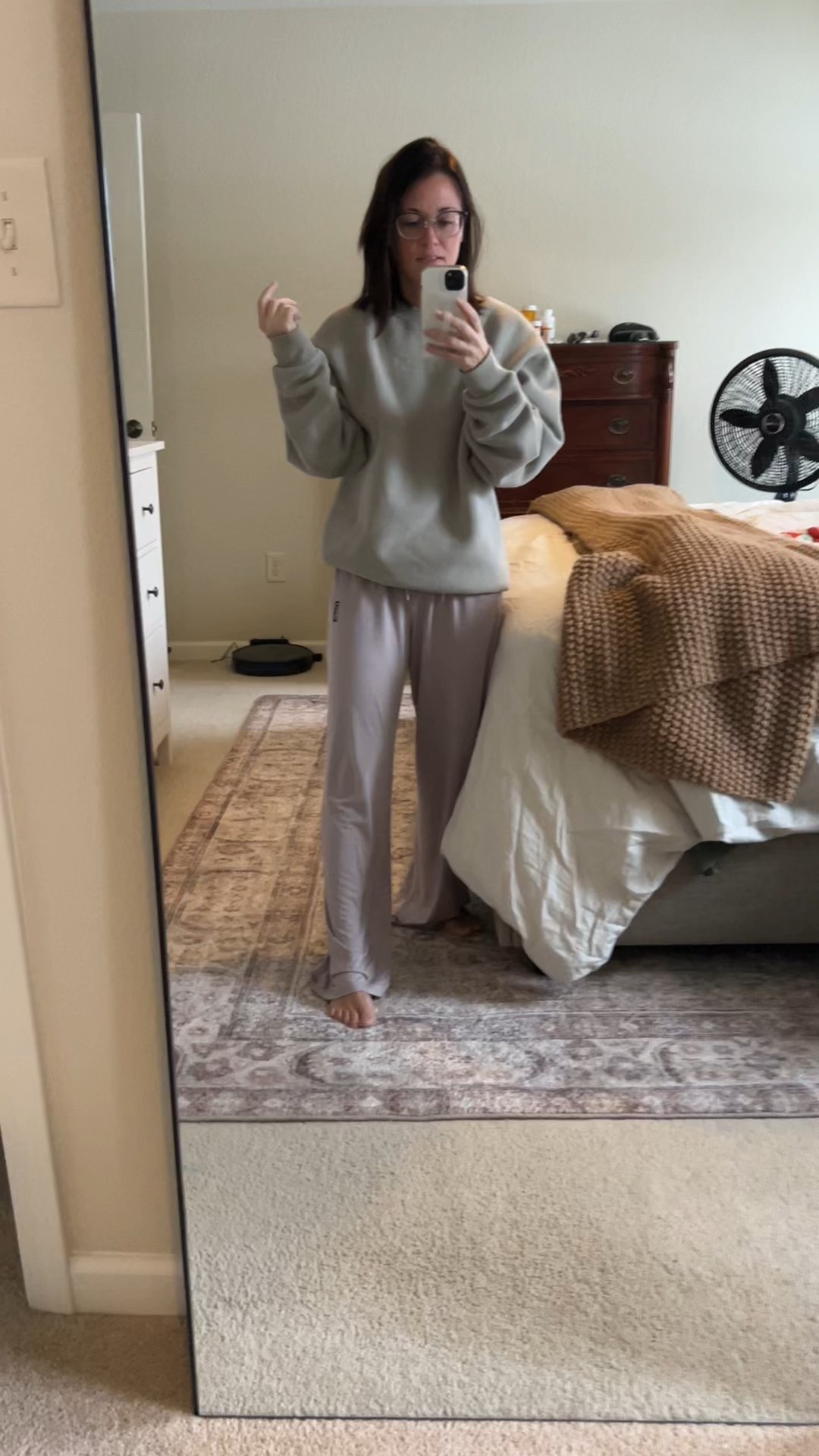 My absolute favorite pajama pants! Still on sale! Comfrt Cloud Lounge Pants in the color Dove, size xxs (I’m 5’0” and about 100 lbs) They are so so comfortable! I choose these over Tommy John 🤷🏻‍♀️

Gift idea
Gift guide
Comfy cozy pants
Pjs 
Holiday gift idea
Women’s gift 
Teenage gift idea

#liketkit
@liketk.it
@comfrt


#LTKHoliday #LTKSaleAlert #LTKGiftGuide