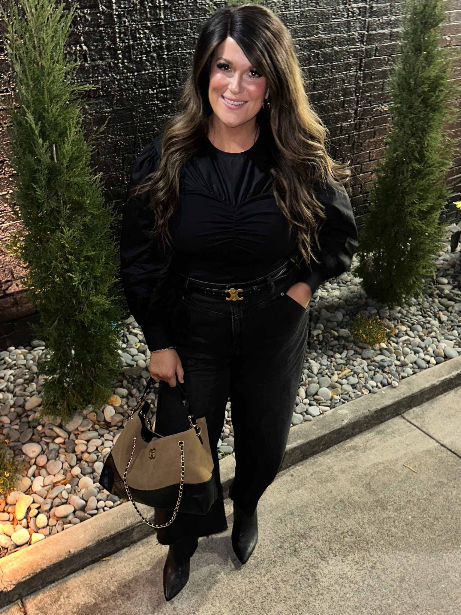 My anniversary dinner ootd. I’m obsessed with this outfit! It’s so comfy and would be perfect for the holidays! 

Tnuck, tuckernuck, American Eagle, AE, Target, black puff sleeve top, black wide leg denim, black booties, Christmas outfit, date night ootd

#LTKmomlife #LTKSeasonal #LTKFindsUnder100