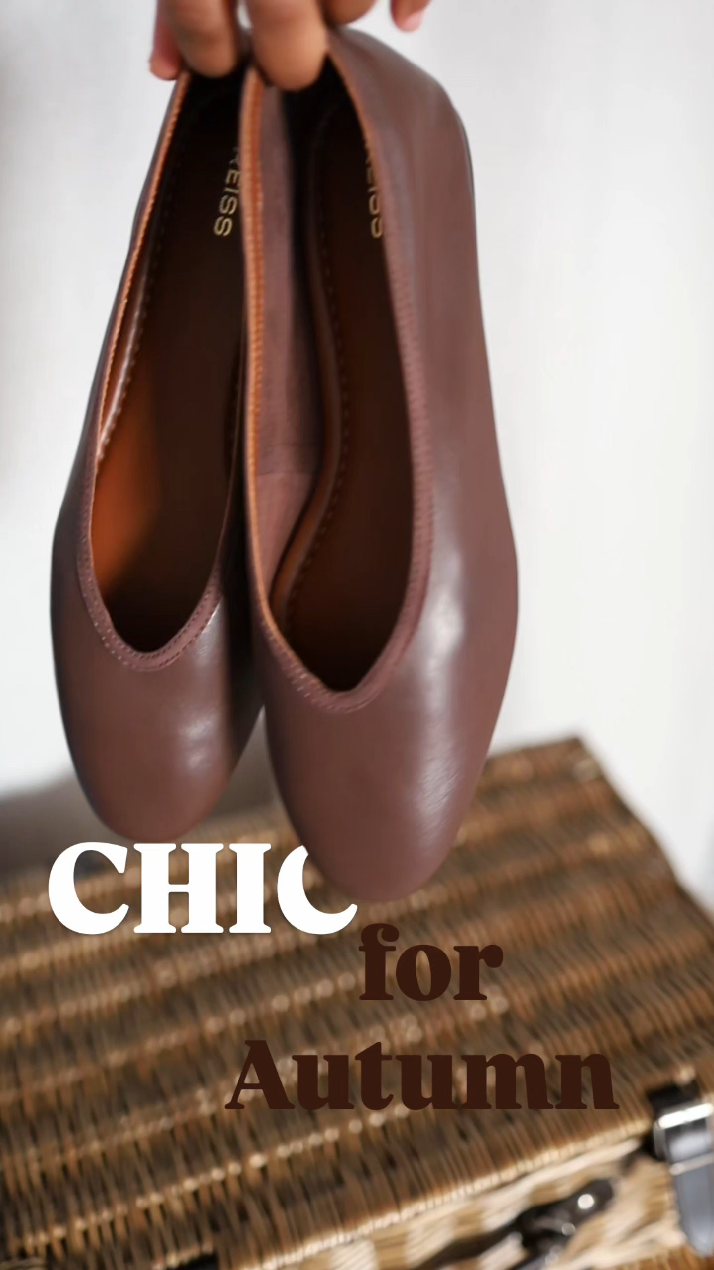 Time to get the most out of your ballet flats.Love this Nappa leather brown chic pair that fits like a glow from @reiss .It's timeless trench coat season @levislondon 

#LTKFashionMonth #LTKautumn #LTKstyletip