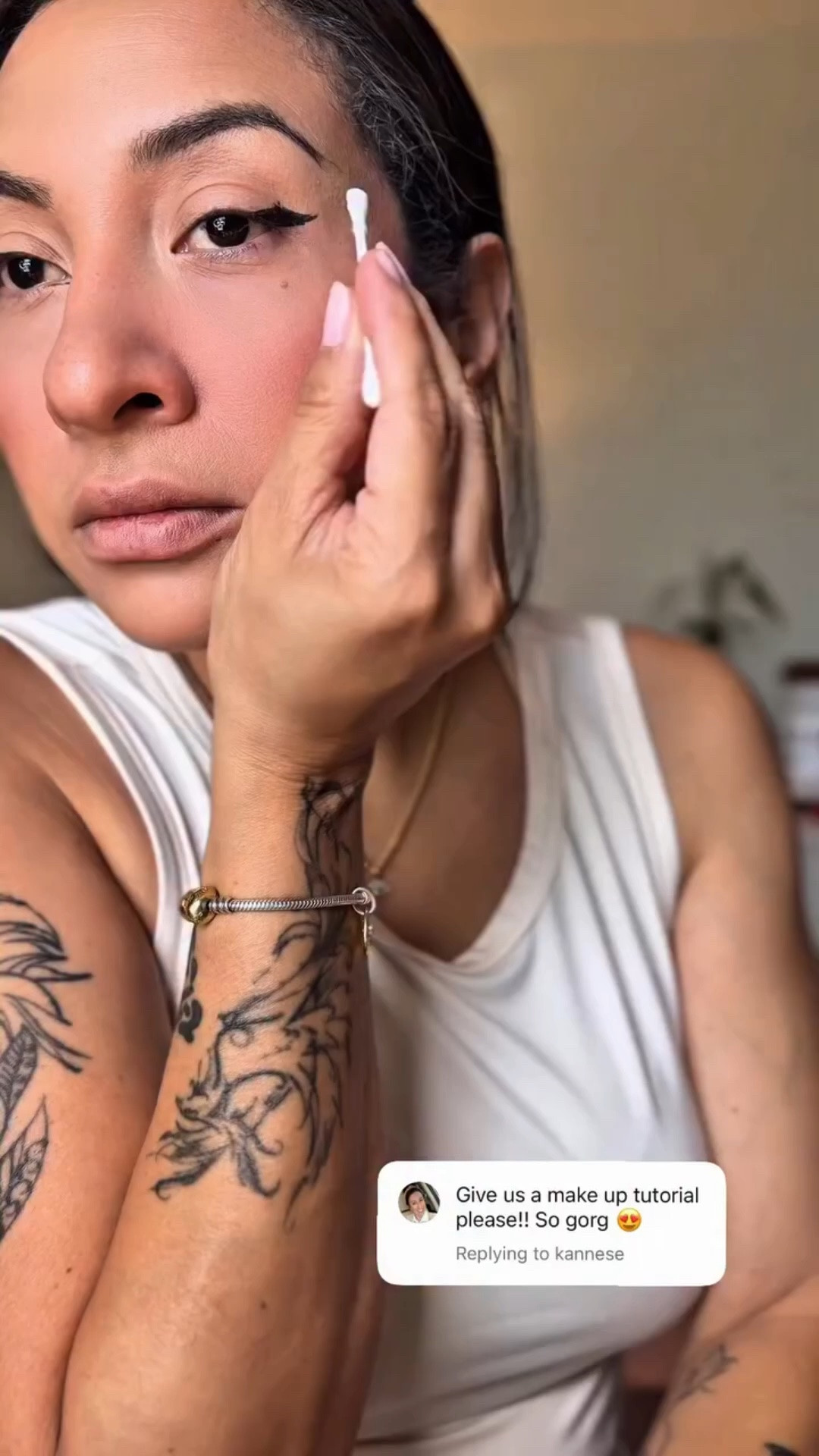 STOP SCROLLING if you still struggle with the perfect winged eyeliner.
Since you guys asked for the breakdown, here is the exact winged eyeliner tutorial from my everyday makeup routine.
I’m showing you the easiest eyeliner hacks combined with a fresh, glowy makeup look that takes minutes. Perfect if you are looking for quick makeup for beginners tips to elevate your daily style.

📌 Save this reel for tomorrow when you recreate your own clean girl aesthetic look!

👇🏽 Let me know in the comments: Do you struggle with your liner or do you have it down?
#EyelinerTutorial #WingedEyeliner #EverydayMakeup #CleanGirlMakeup #GlowySkin MakeupHacks GetReadyWithMe BeautyTips