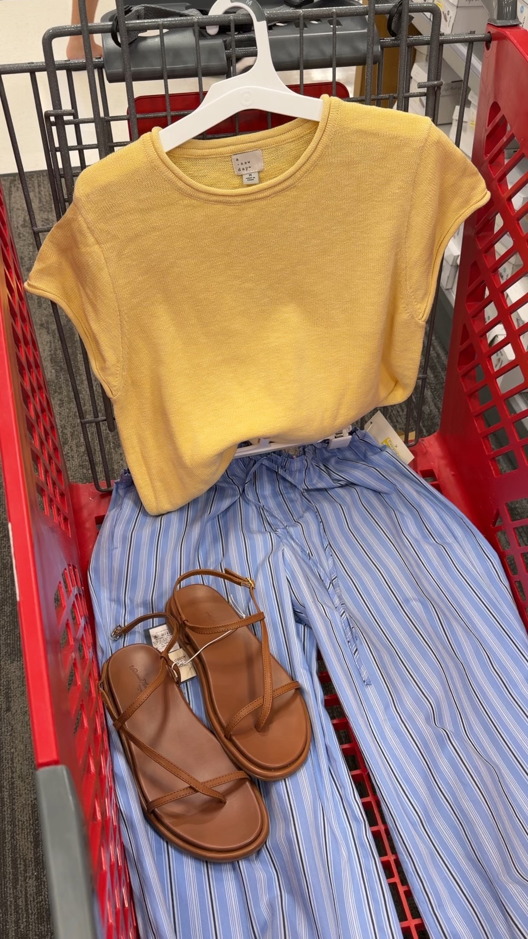 Target outfit idea for end of summer into fall, cotton wide pants and sweater tee.  #targetstyle #targetcreator