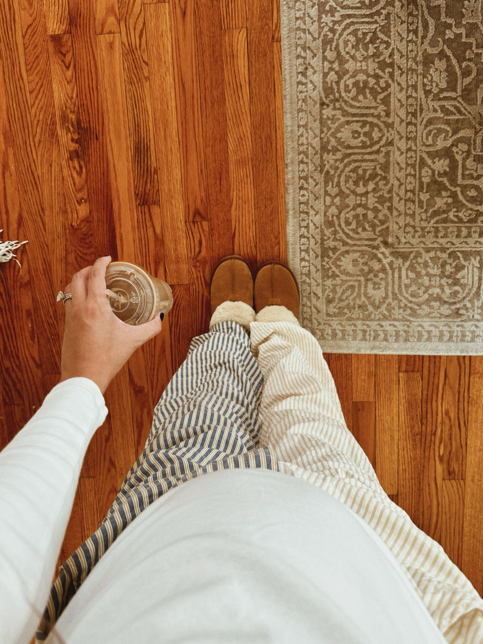 the coziest pajama pants ever🤍

#LTKFindsUnder50 #LTKSeasonal #LTKStyleTip