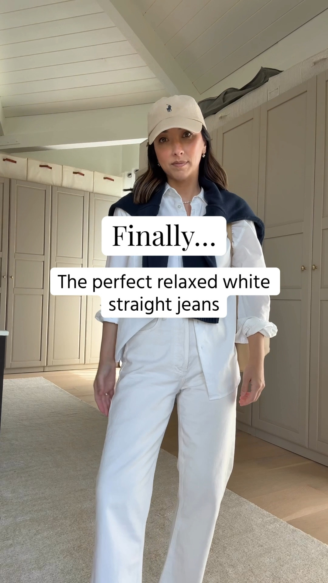 The perfect relaxed white jeans. Theee are petite-friendly. Super soft, high rise (even though) the title says mid rise. 

AYR shirt xs
Everlane cotton sweater xs
Agolde mid rise crop jeans 25
Zara loafers 5
Polo Ralph Lauren hat
The Row tote small
Electric Picks earrings
Dorsey James necklace 15"


#LTKPetite #LTKmomlife #LTKgrwm