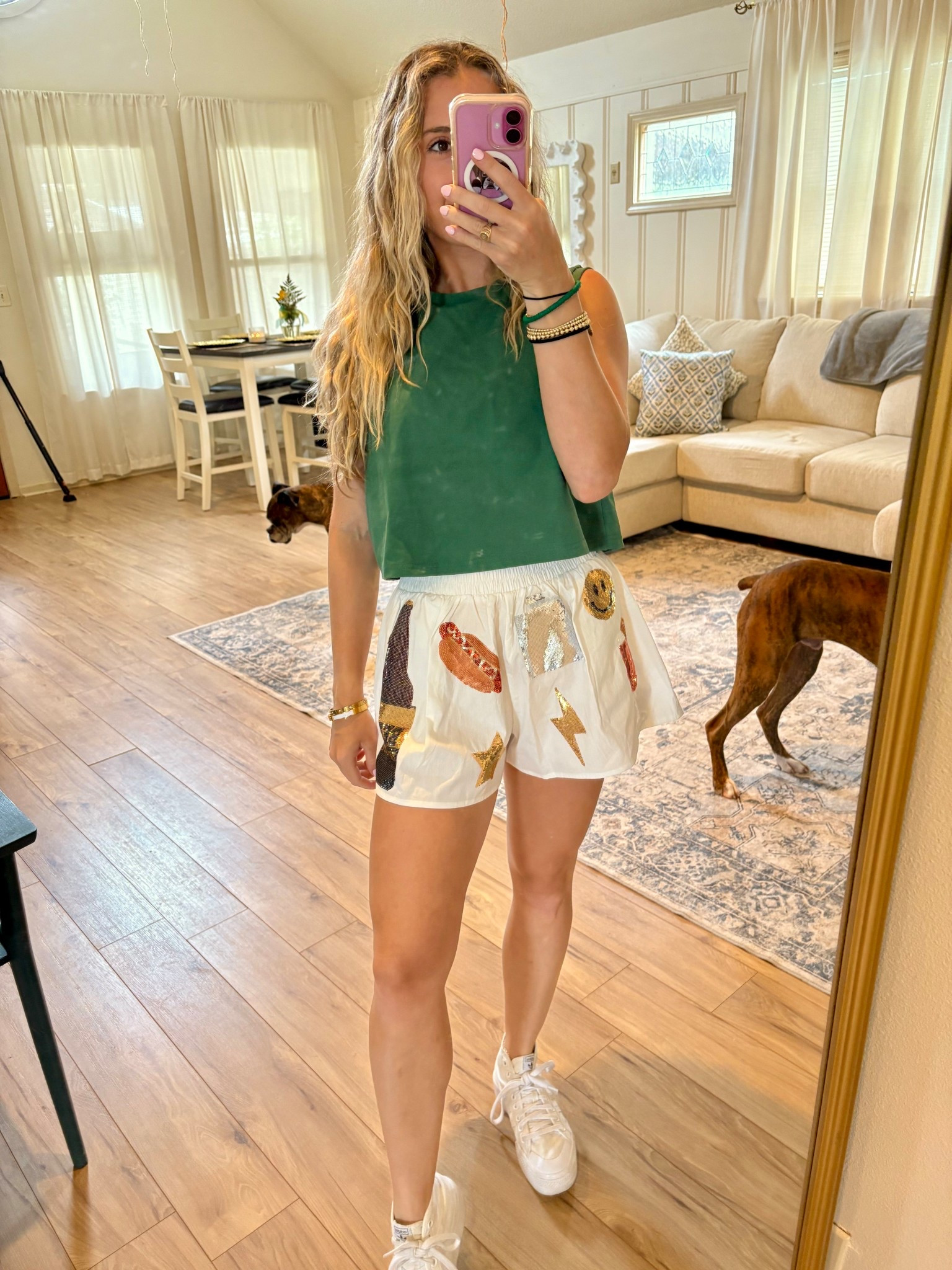 Baseball game day outfit size small

#LTKStyleTip #LTKSeasonal #LTKActive