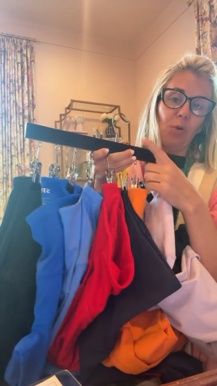 Breaking down my favorite Spanx Booty Boost leggings. Several colors on sale!!
Booty Boost Leggings - small 7/8
Booty Boost Flare - small petite 

Sale Colors…..BlackBerry, Cassis, Verbena, Cosmo & Nightshade

#LTKSaleAlert #LTKmomlife #LTKdayinmylife