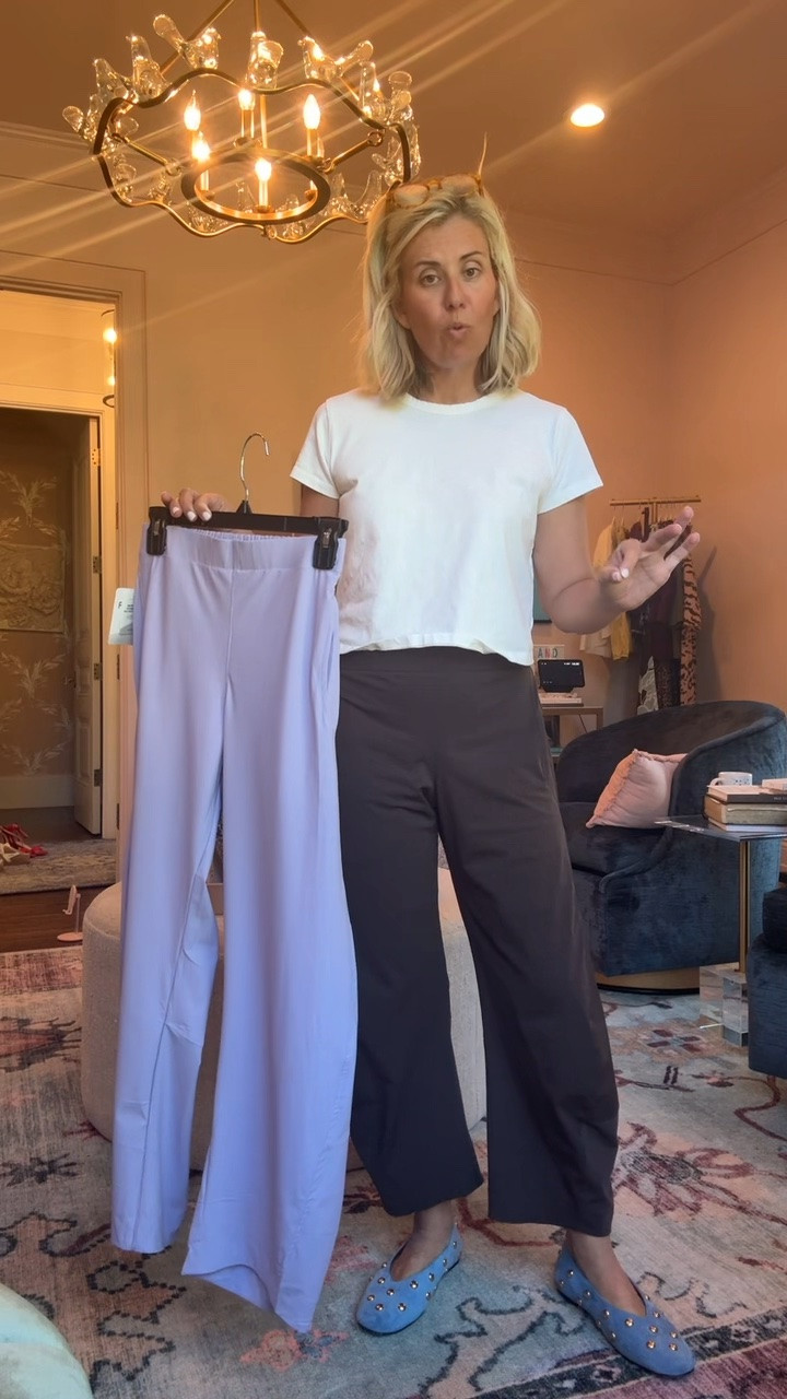 I love to show yall a save vs splurge. Of course you go with your budget, but the Ruti is worth the splurge in my opinion!  ￼￼
Tee - xs
Ruti Pants - 4P
Flats - 7.5 (1/2 size down)