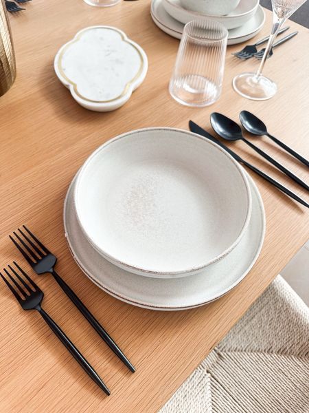 Hosting supplies with ceramic salad bowl and plate paired with black flatware and glass cups! I love the simplicity of this and that it can be decorated for parties, holidays and more! 

#LTKhome #LTKstyletip #LTKparties