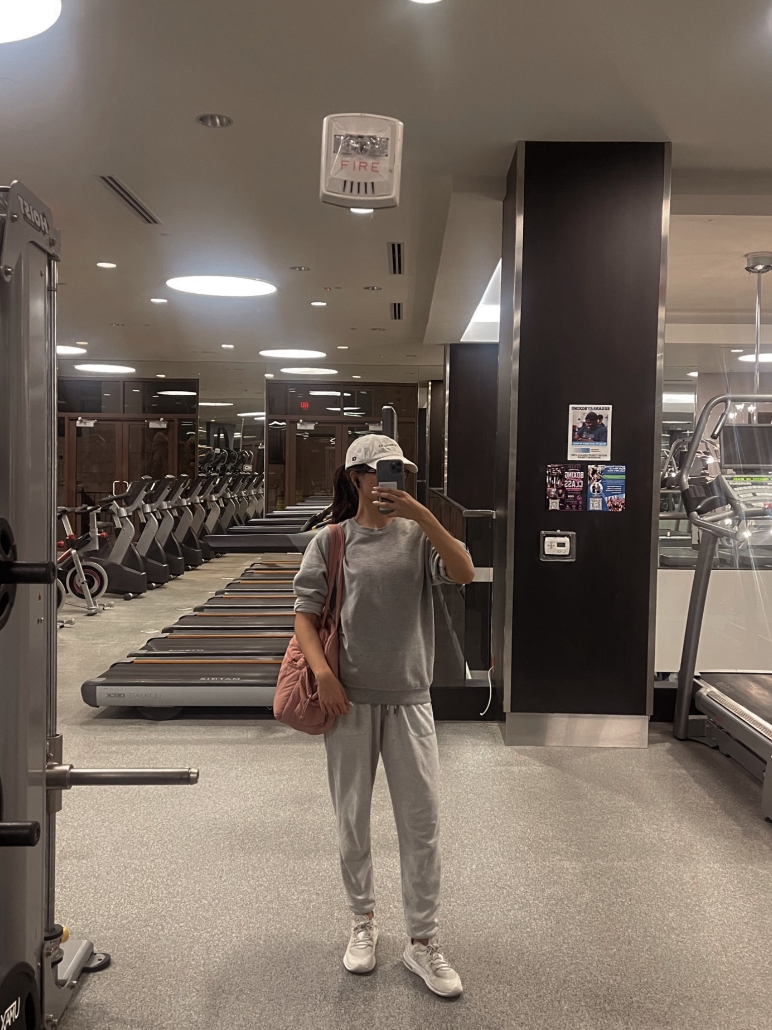 Since I started going to the gym at night, I’ve been using more sweaters and sweatpants lately. They’re so comfortable while keeping me warmed up for leg or upper body days 💪🏼

Linking similar grey sweaters and sweats below 🩶

#LTKootd #LTKfitnessgoals #LTKdayinmylife
