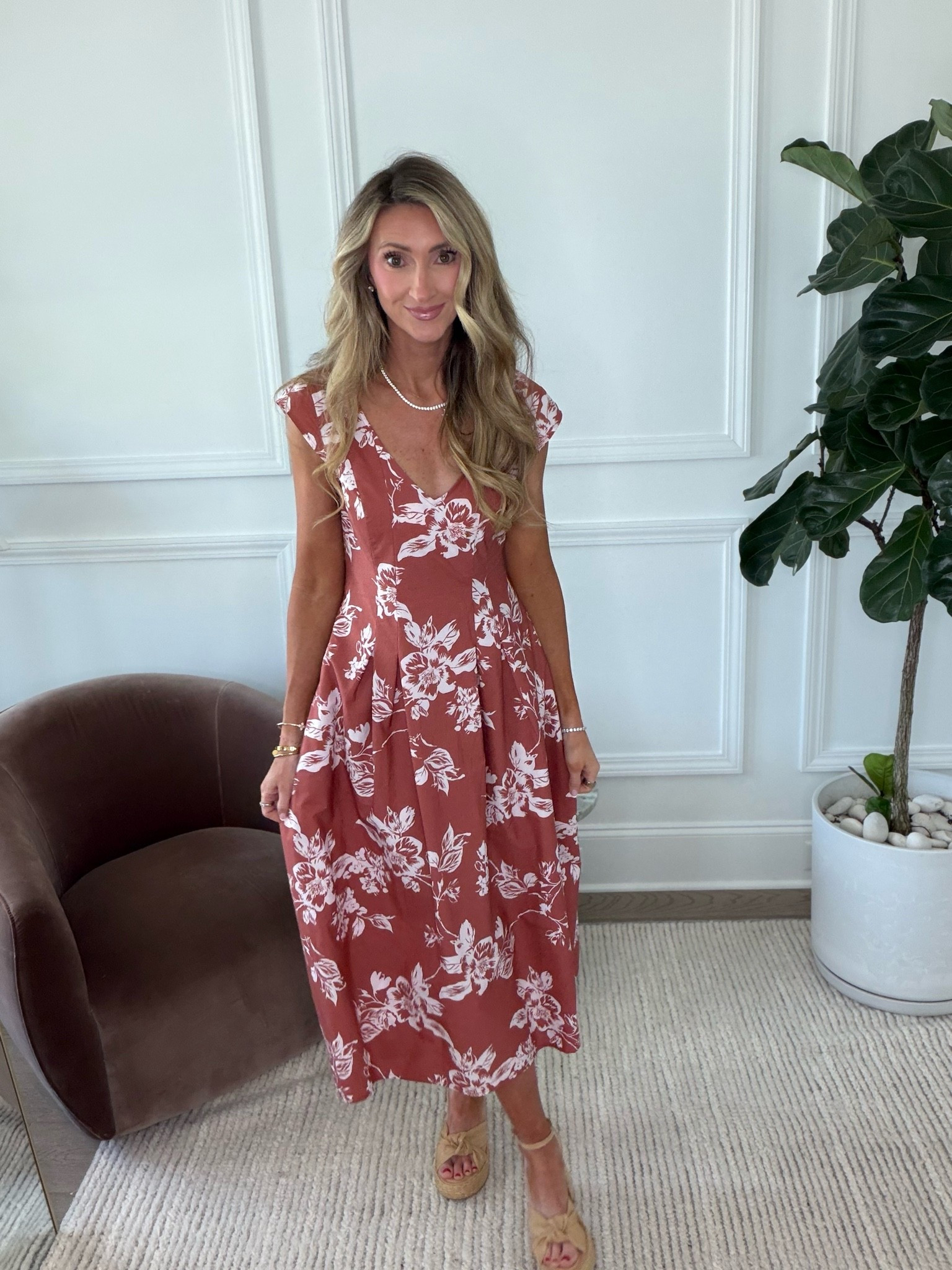The most beautiful @Target dress!! Seriously so good.

#LTKootd #LTKgrwm #LTKSeasonal