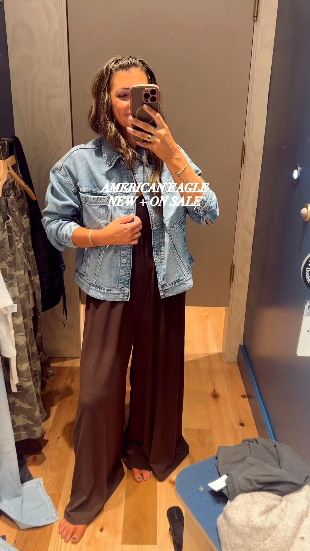 Use code AEFALL30 at checkout for an extra 30% off your order through Monday!! Sizing help: I did a XS in everything. Size 0 in all bottoms except a size 2 in the jeans! I say get your true denim size in the jeans— I normally size down to a 0 in their denim, but this pair sits lower and is not as loose fitting, so I got my normal denim size. I suggest sizing down in their other pants! I did a 0/25 in the cargos and the camo. 


American eagle sale
What to wear 
Mom outfits
Travel outfit
Fall outfit idea