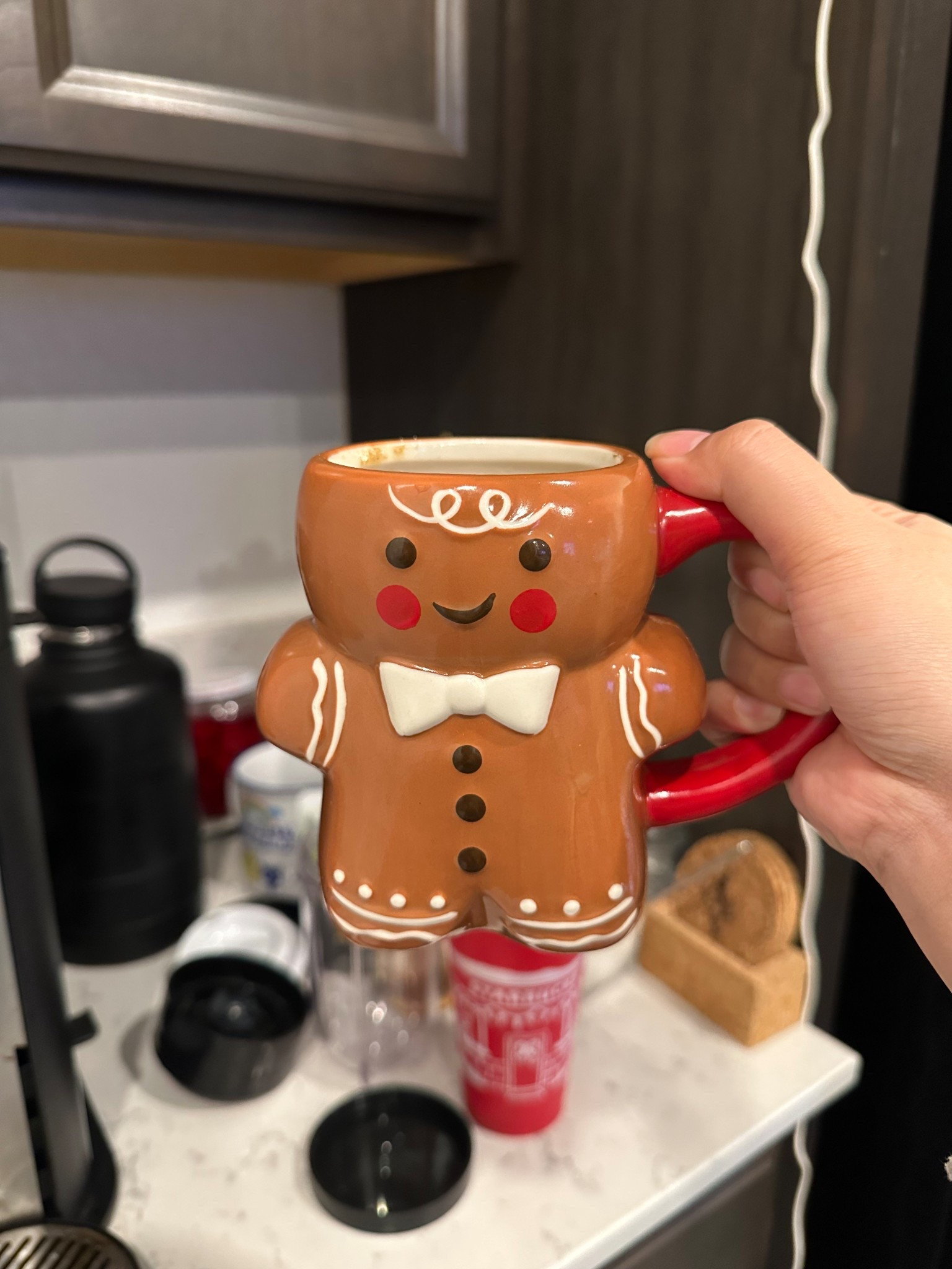gingerbread man Christmas coffee mug from target ❤️

#LTKHoliday #LTKSeasonal #LTKGiftGuide