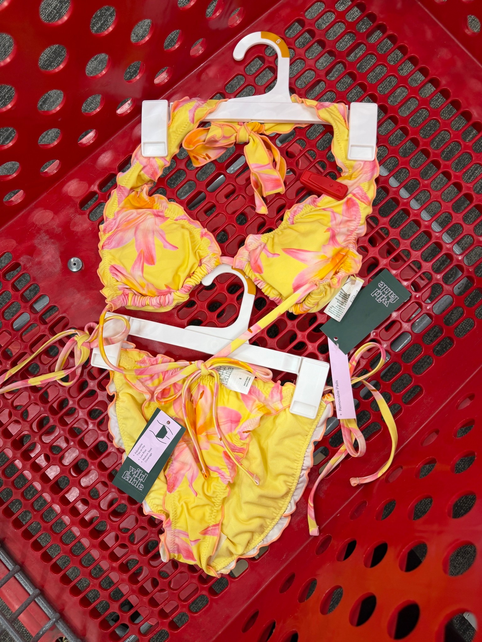 This screams book a vacay asap @Target 

#LTKSeasonal #LTKTravel #LTKootd
