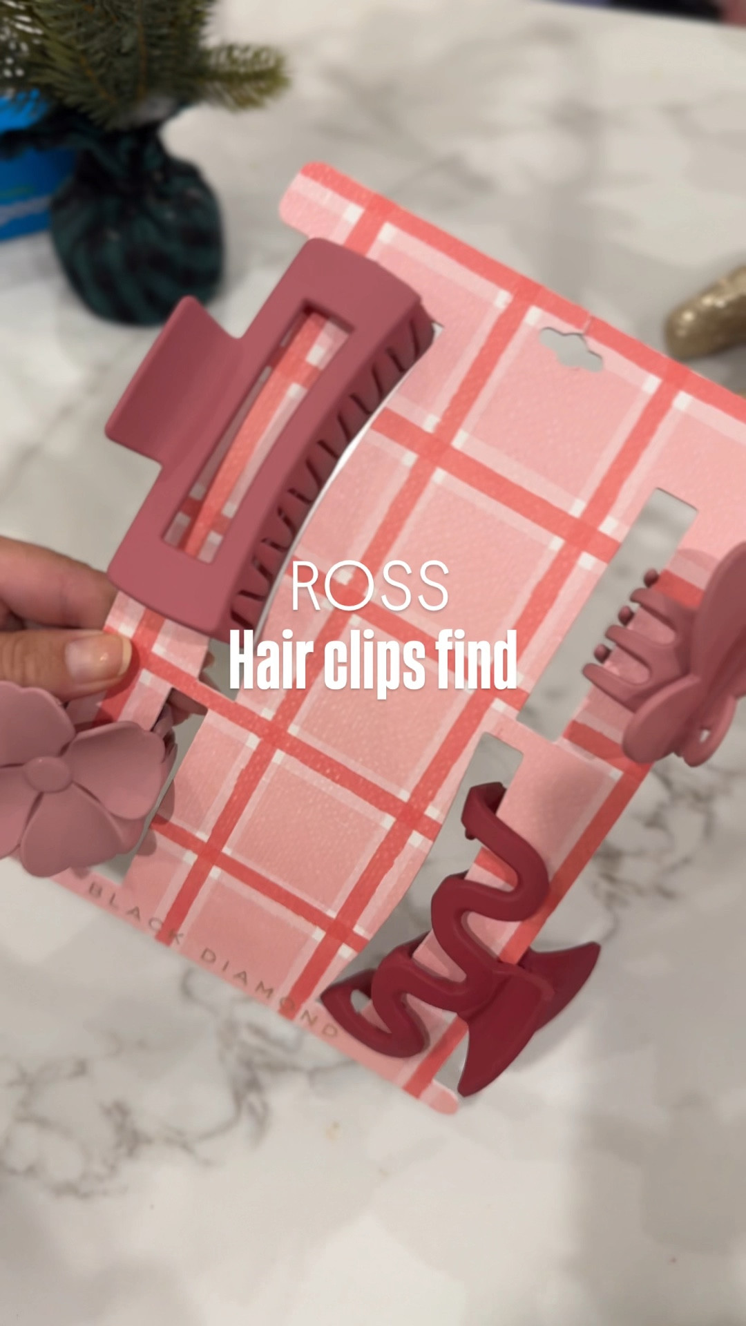 Found the cutest hair clips at Ross dress for less this week! I’ll link similar ones! 