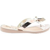 Guess Flip Flops: White Shoes - Size 8 | ThredUp (US)