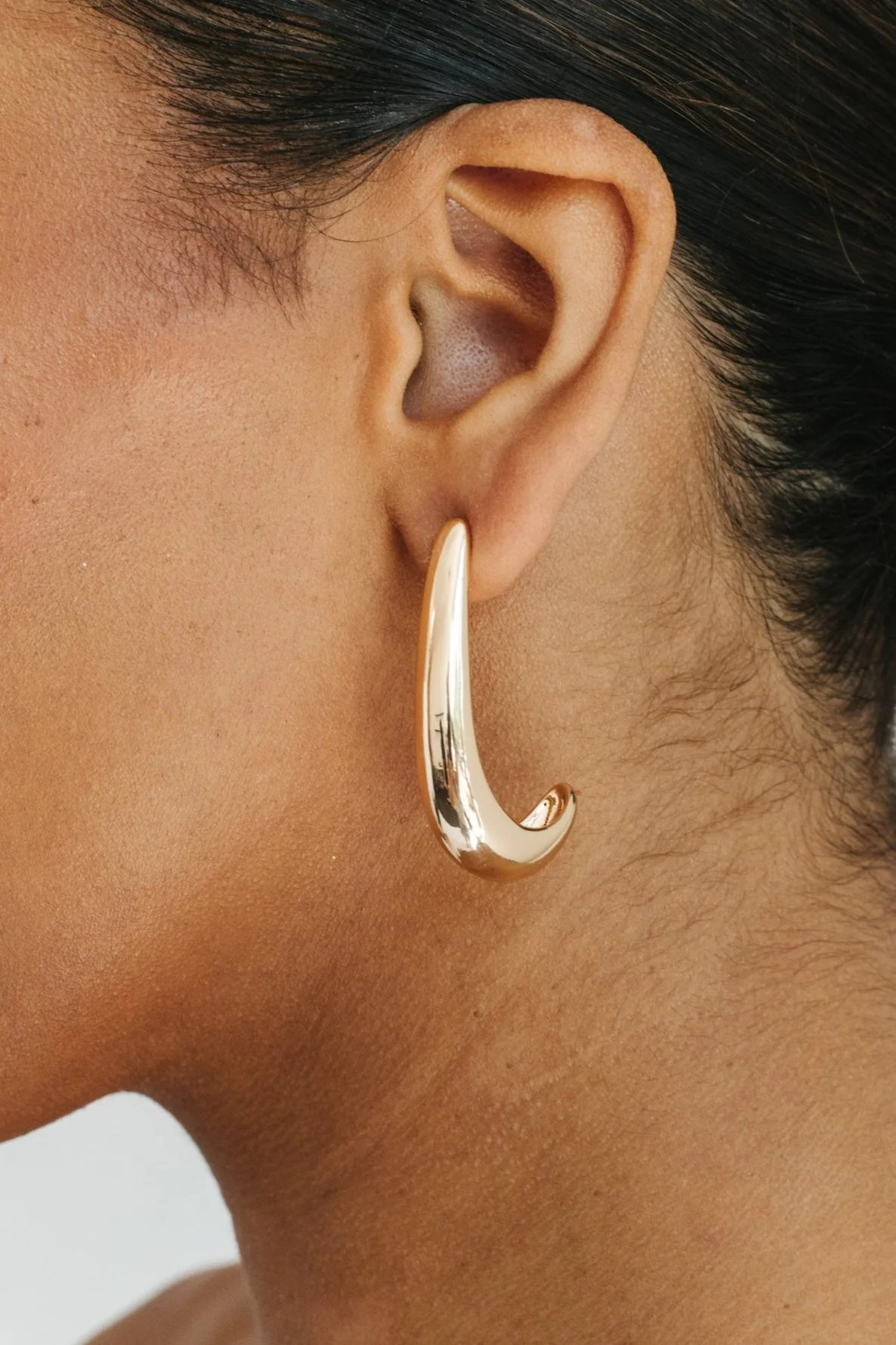 Radiate Hoops - Gold - THELIFESTYLEDCO Shop | THELIFESTYLEDCO