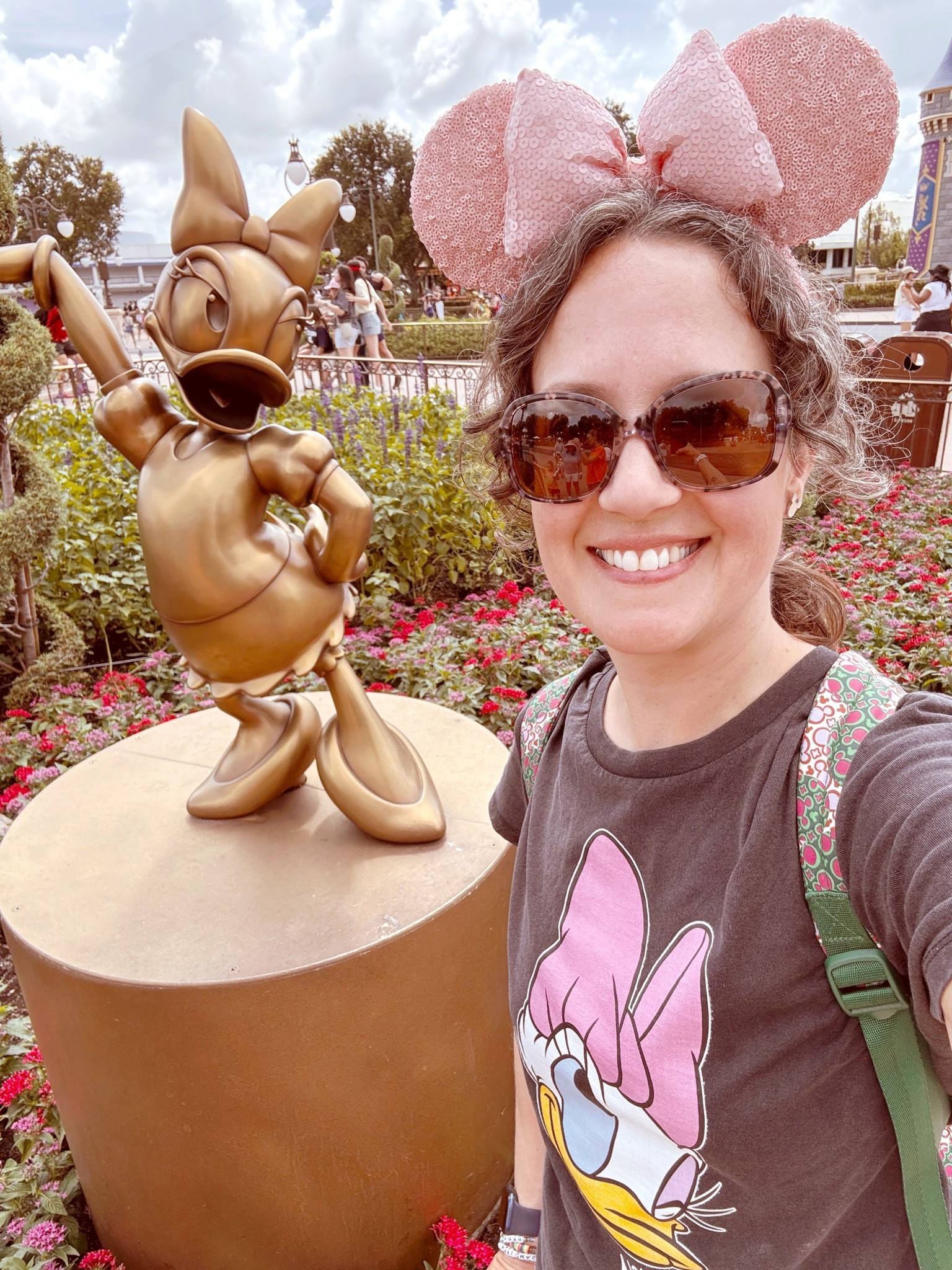 Disney fit! Daisy Duck inspired vacation outfit 

#LTKOver40 #LTKTravel #LTKSeasonal