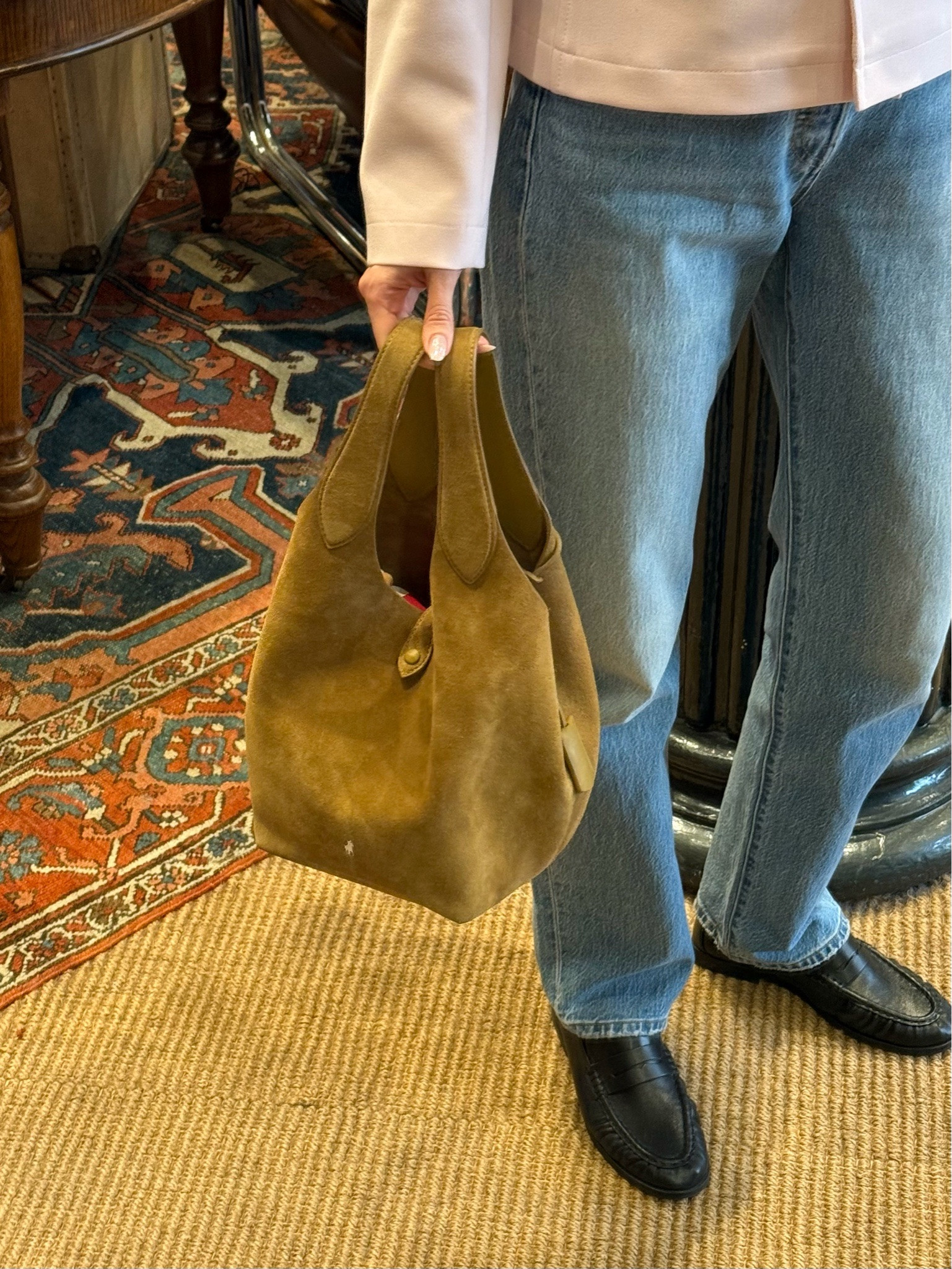 Look at this cute bag I saw today at Ralph Lauren. Perfect for summer! 

 #LTKxRalphLauren