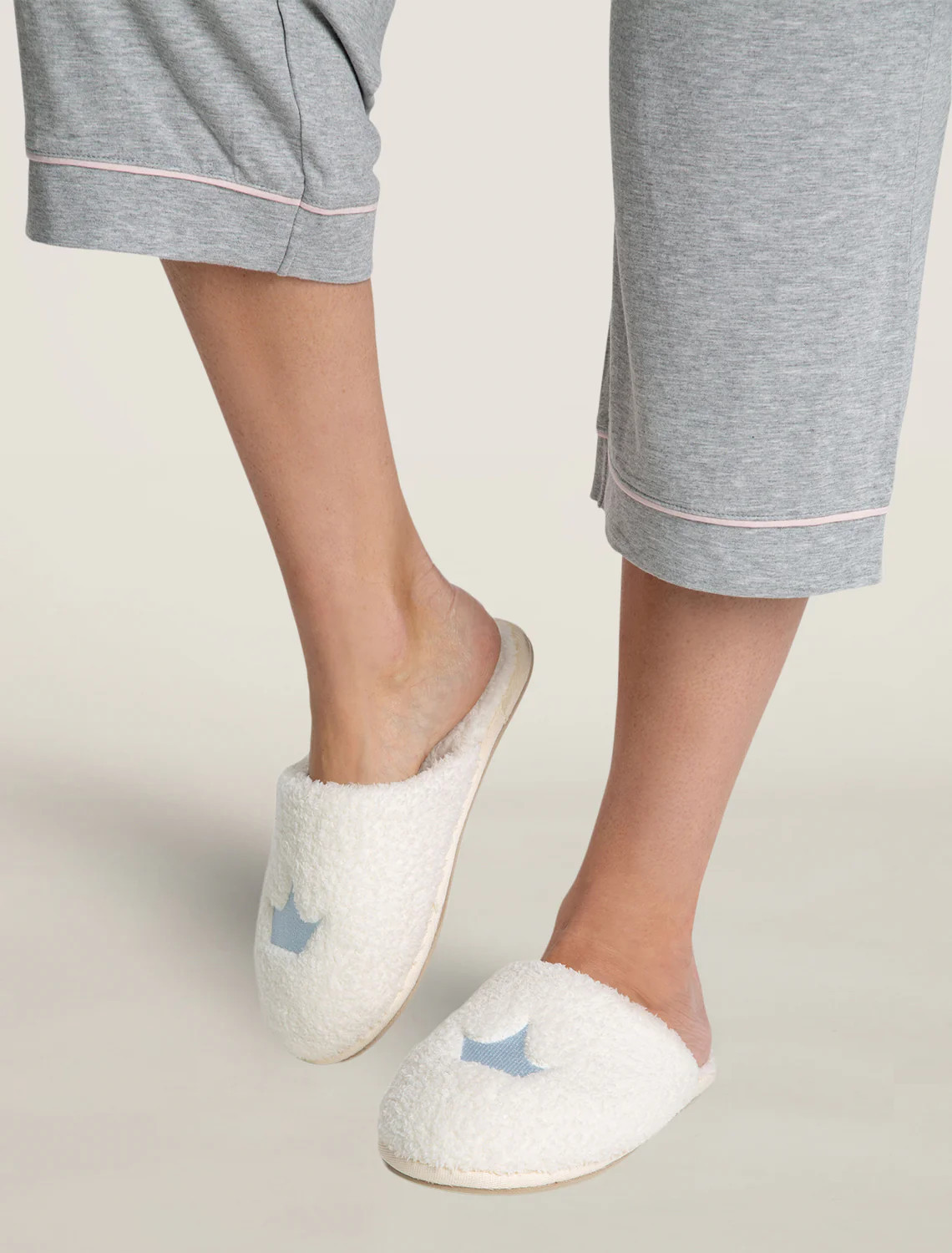 CozyChic® Disney Cinderella Women's Slipper | Barefoot Dreams