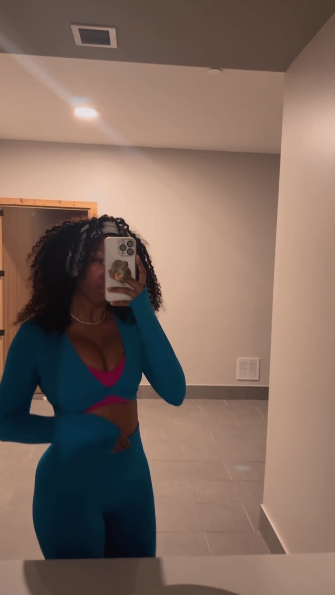 Winter arc means getting focused on building the brand, the body, and the business. A cute workout set will always motivate me to get up and get it done. ✨ My pilates outfit today 💙🩷

#LTKFindsUnder50 #LTKU #LTKActive