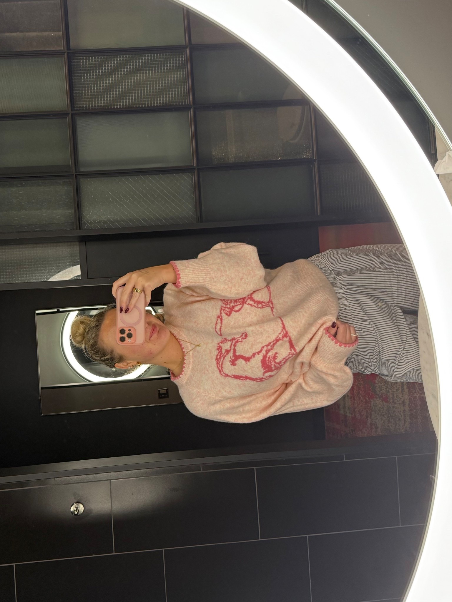 nashville travel outfit 🤠

sweater - nuuly

#LTKSeasonal #LTKTravel #LTKStyleTip