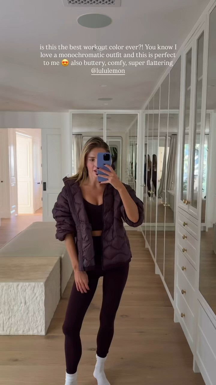 @lululemon #lululemoncreator #ad

Wearing a 2 in legging (28"), 2 in tank, XL in jacket for an oversized fit 

 