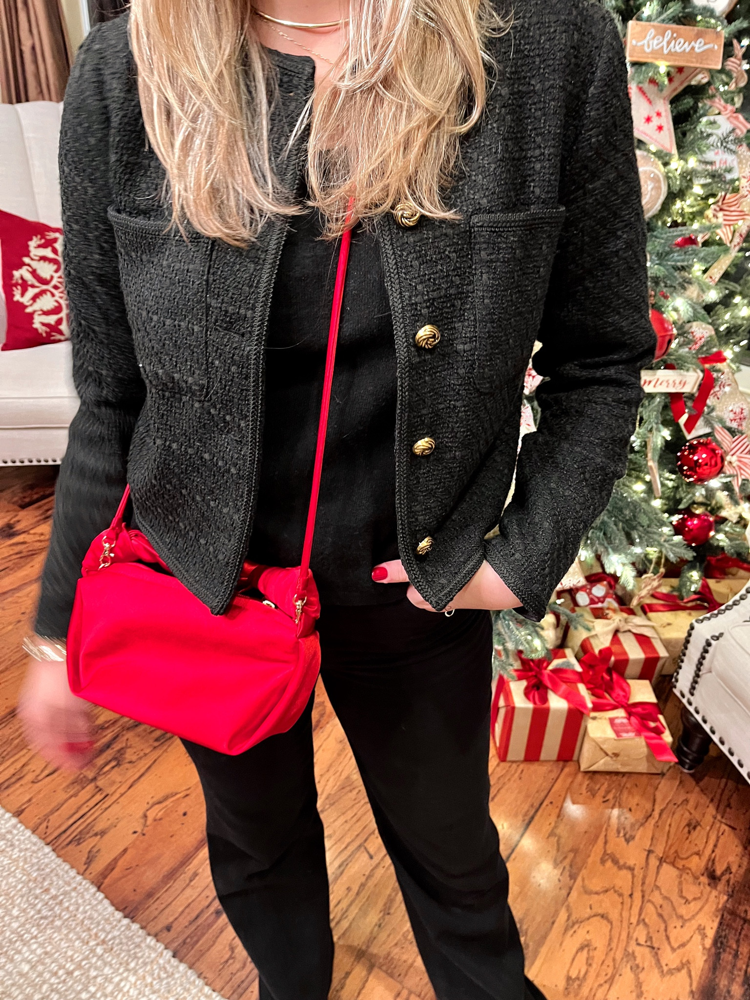 A dinner outfit, casual outfit, and Christmas Outfit!!!!🎄🥂❣️ Wore this for a night out with my family to see Christmas lights and get together!! Cutest holiday purse on sale too💌❤️❣️🤭🫶🏼

#LTKHoliday #LTKSeasonal #LTKU